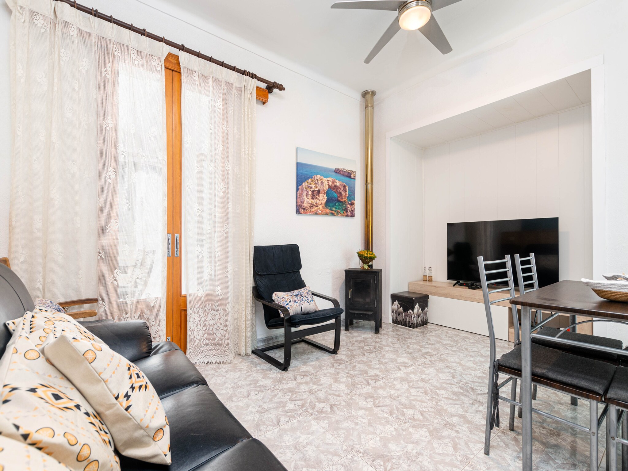   YourHouse Petita