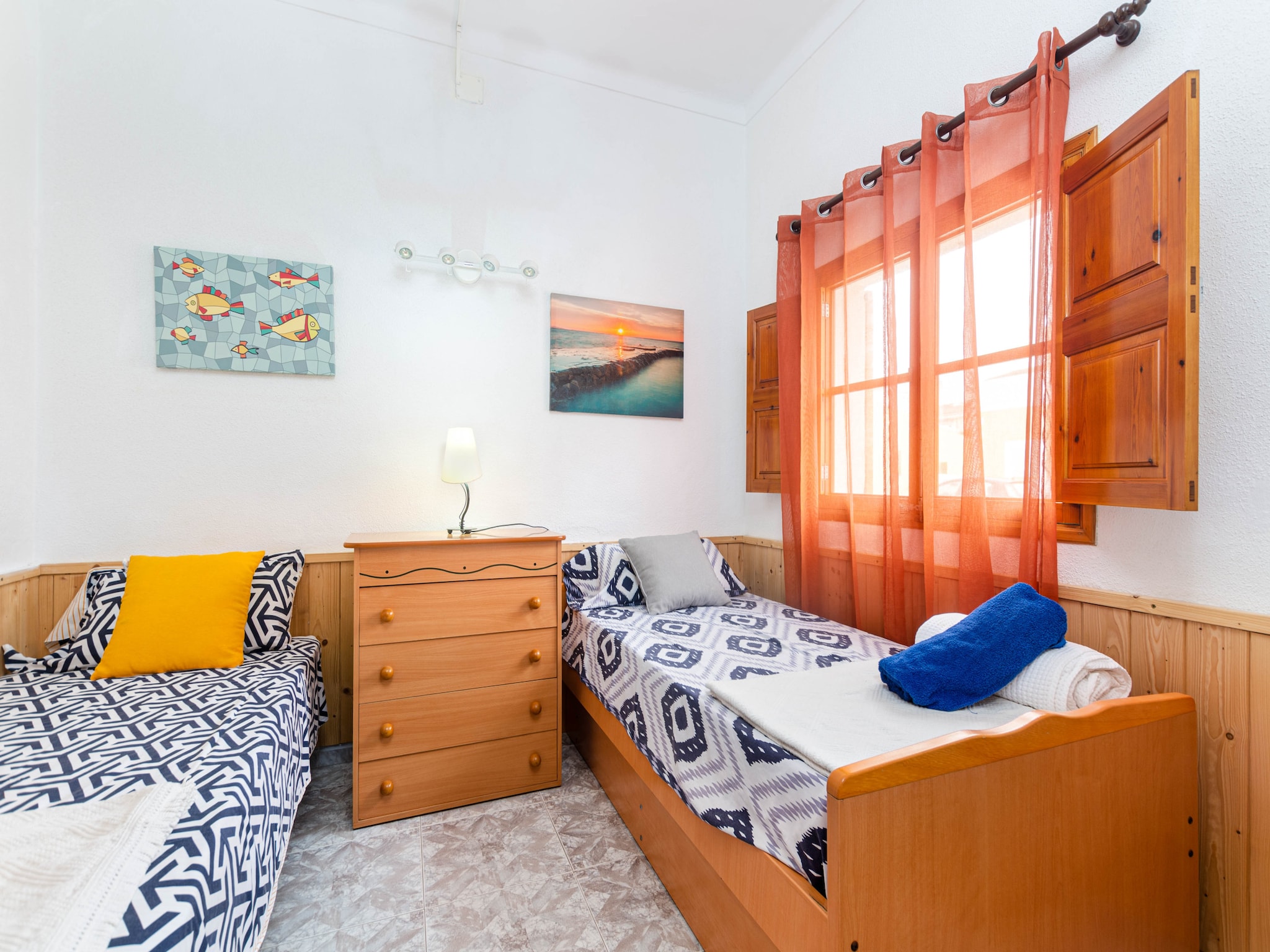   YourHouse Petita