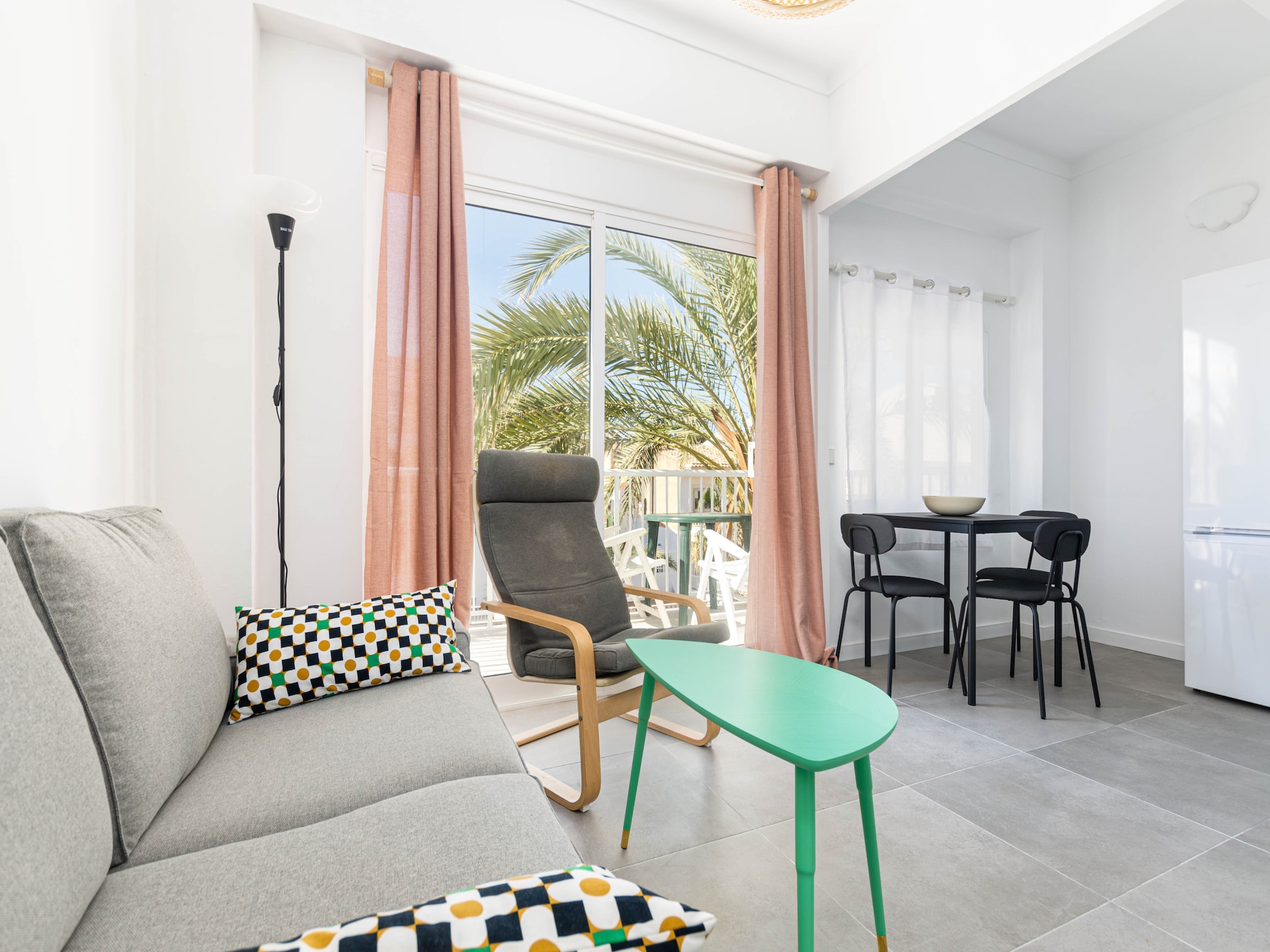 Ferienwohnung YourHouse apartment Monges con balcón