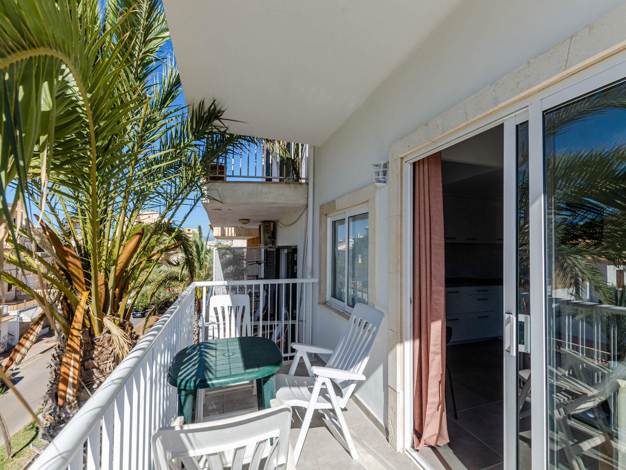 Ferienwohnung YourHouse apartment Monges con balcón