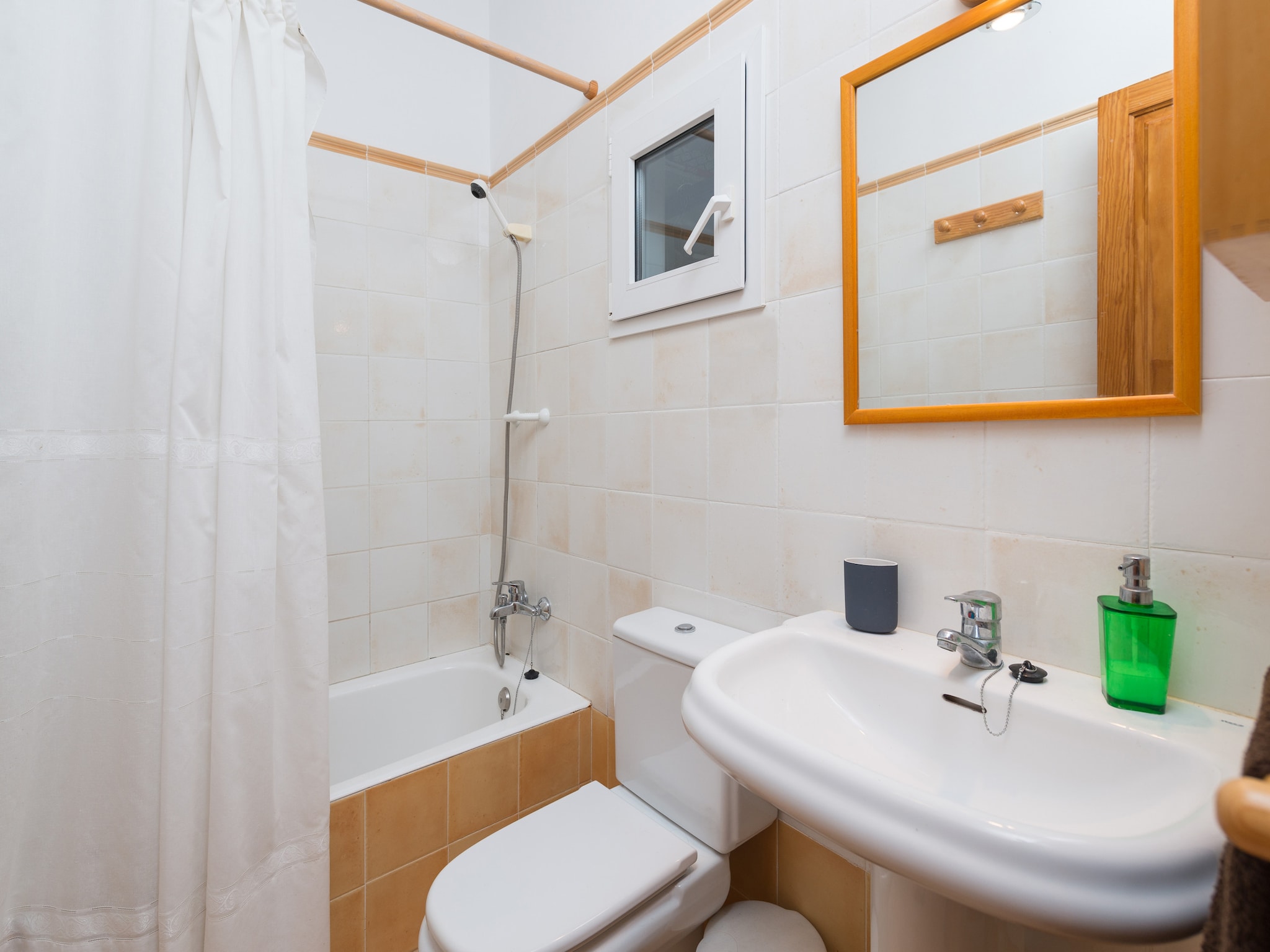   YourHouse Escull