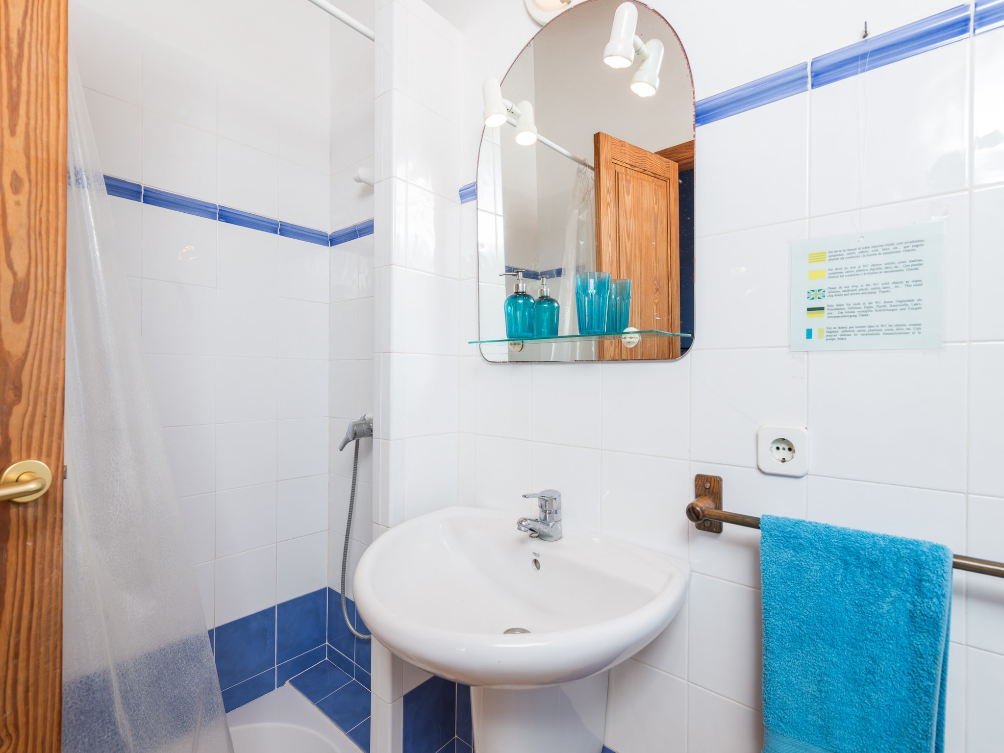   YourHouse Escull