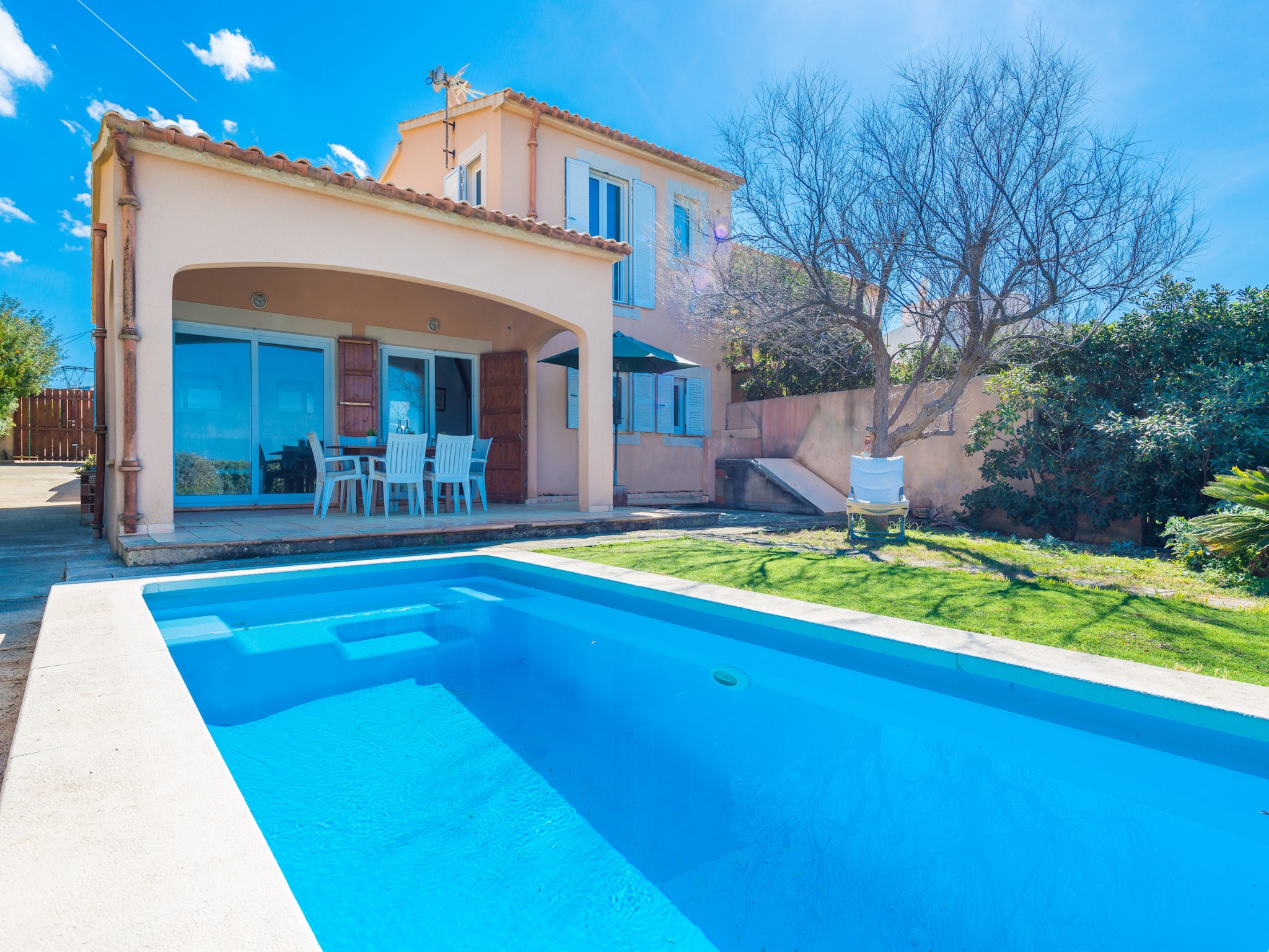   YourHouse Escull