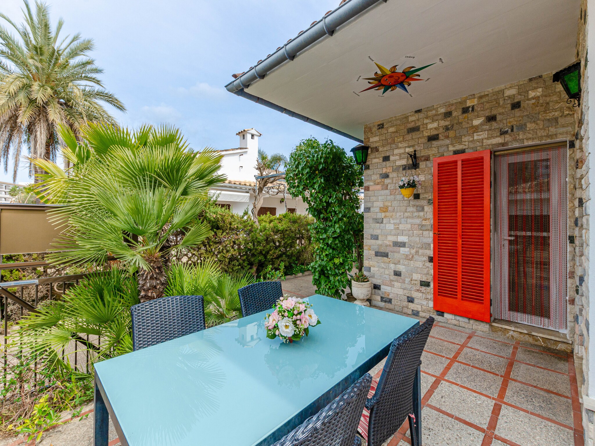   YourHouse Casa Esperanza