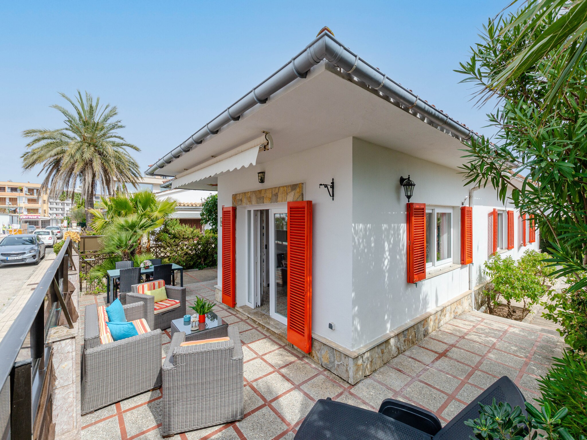   YourHouse Casa Esperanza