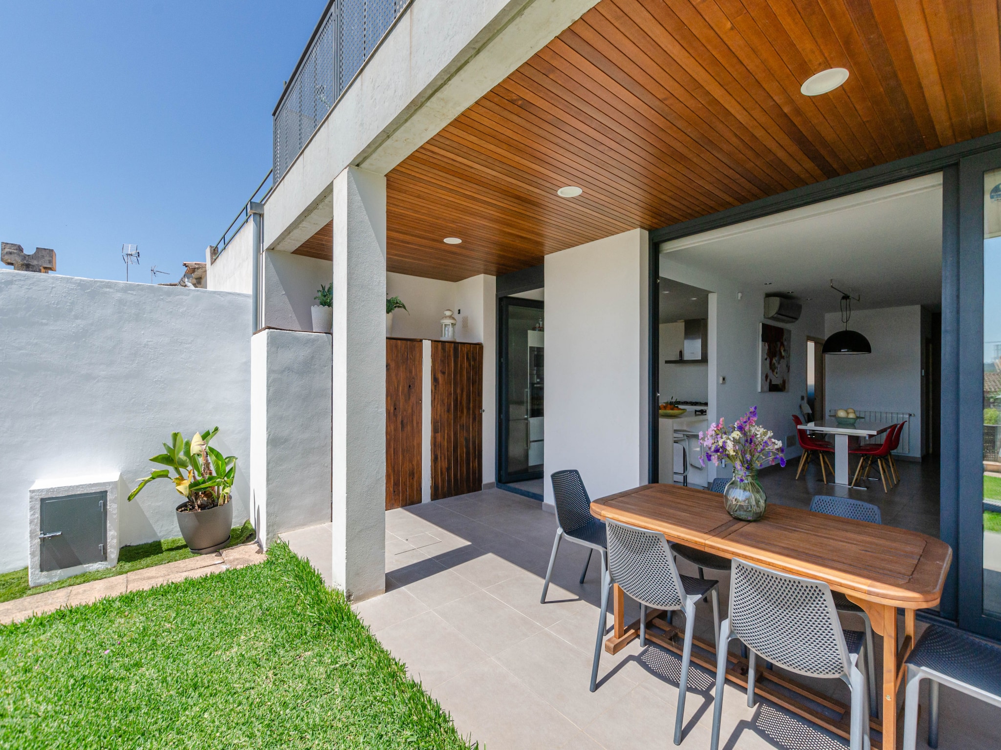   YourHouse Casa Llubi modern villa with pool