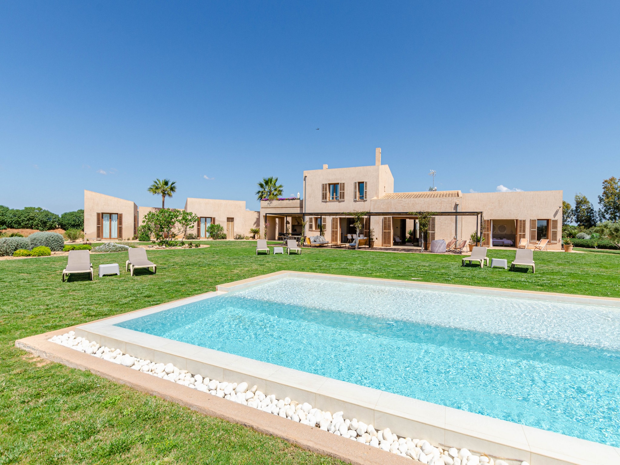 Semesterhus YourHouse Thalassa