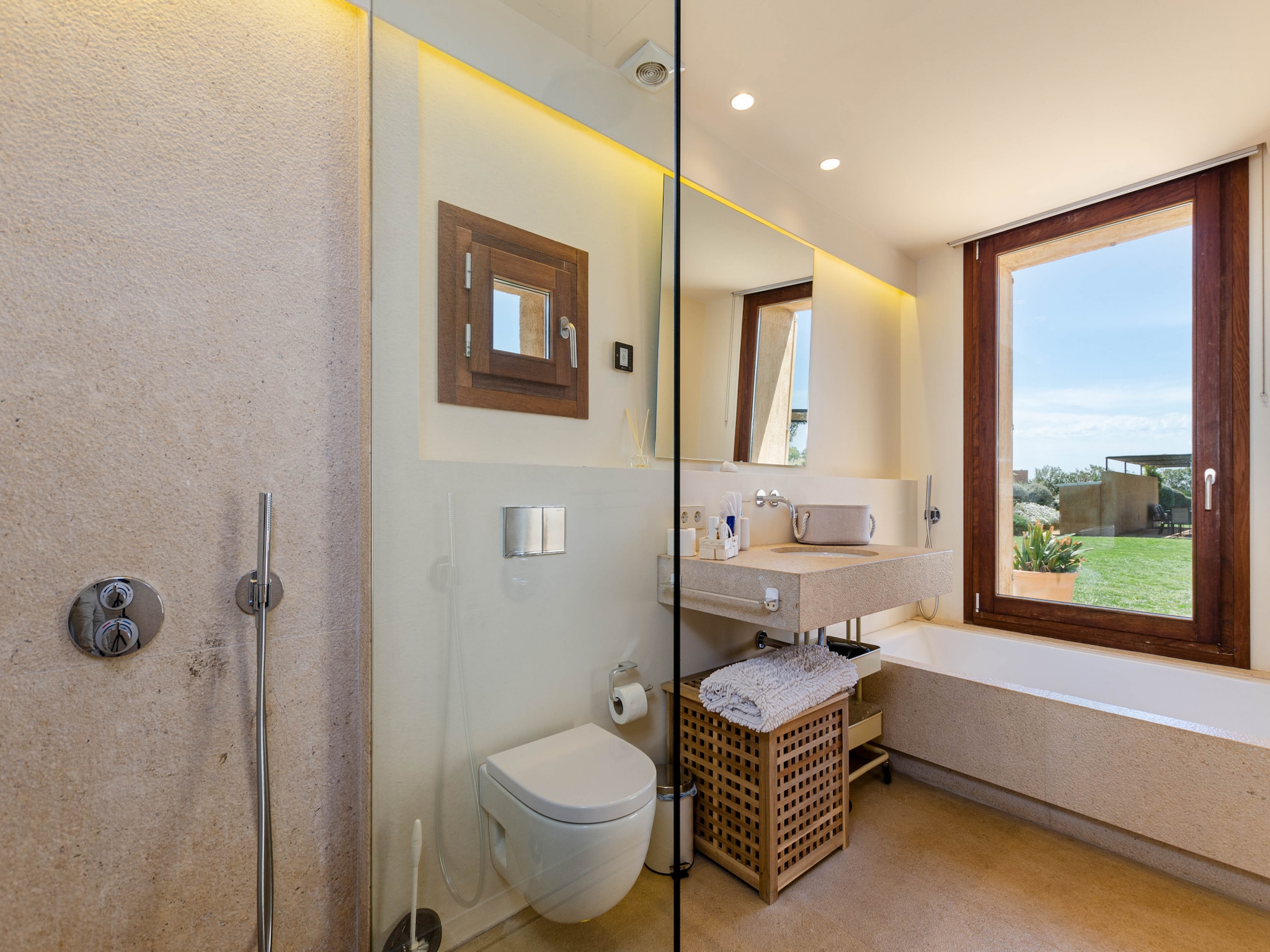 Semesterhus YourHouse Thalassa