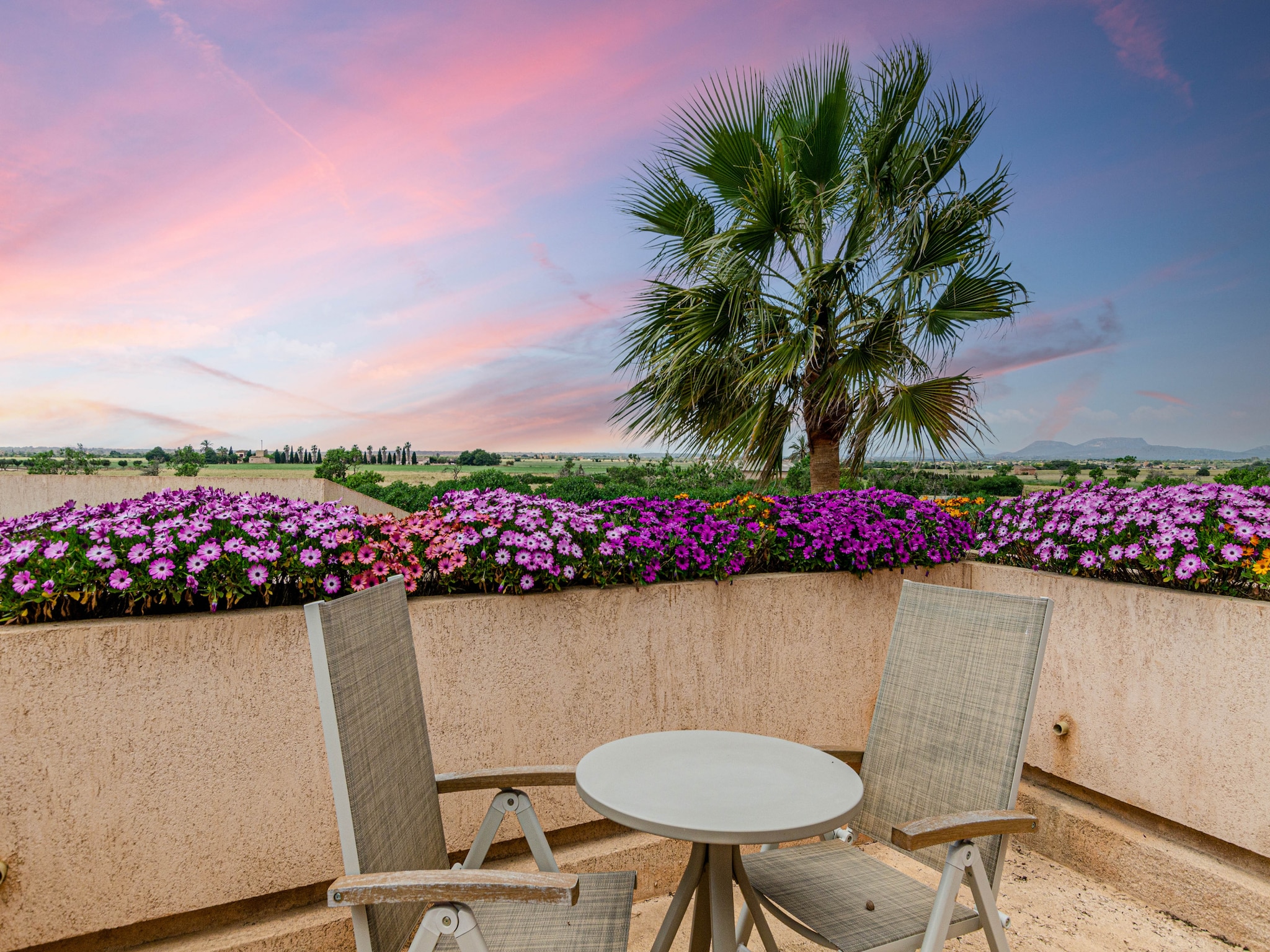 Semesterhus YourHouse Thalassa