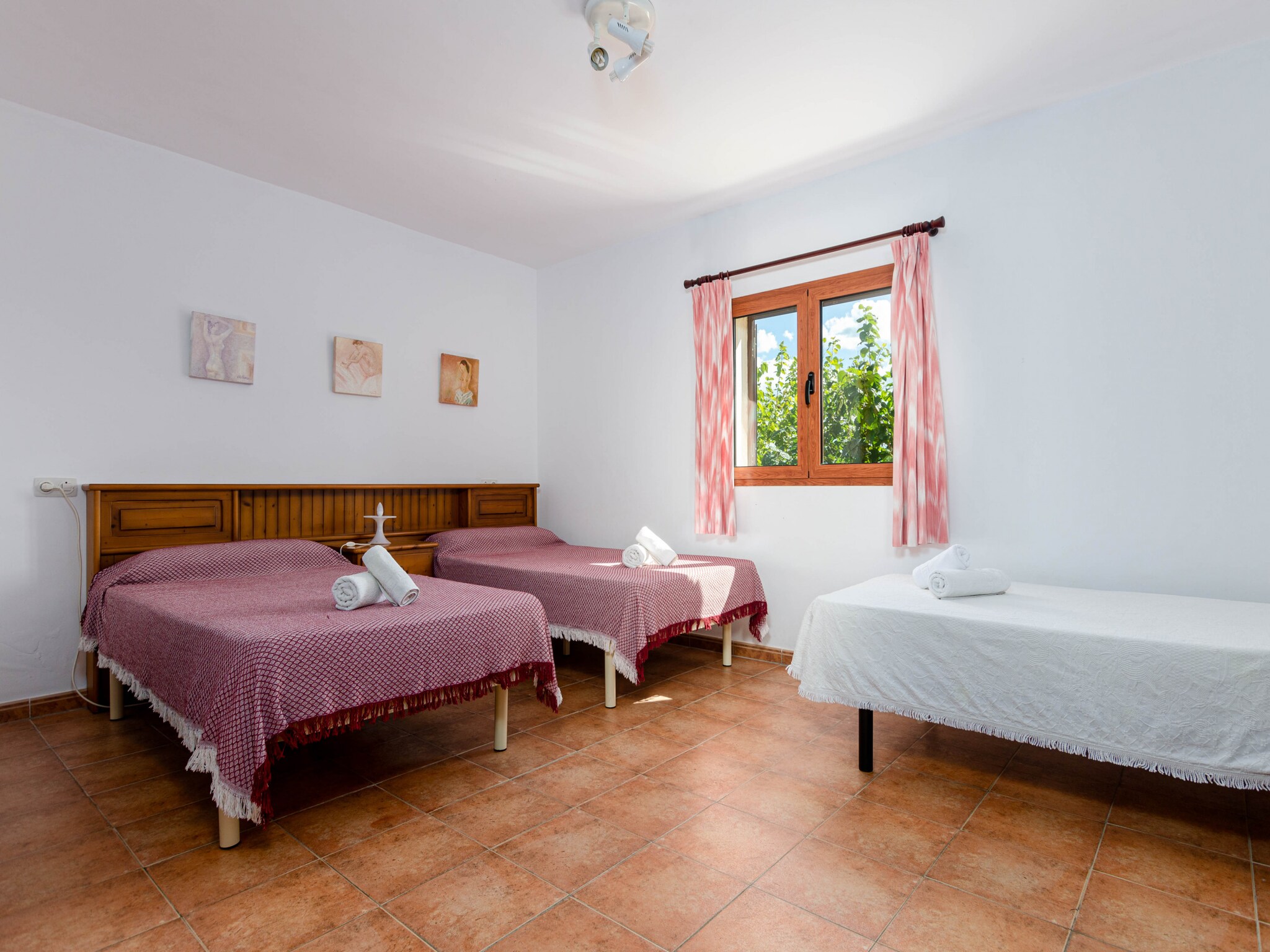   YourHouse Ca Na Teulera