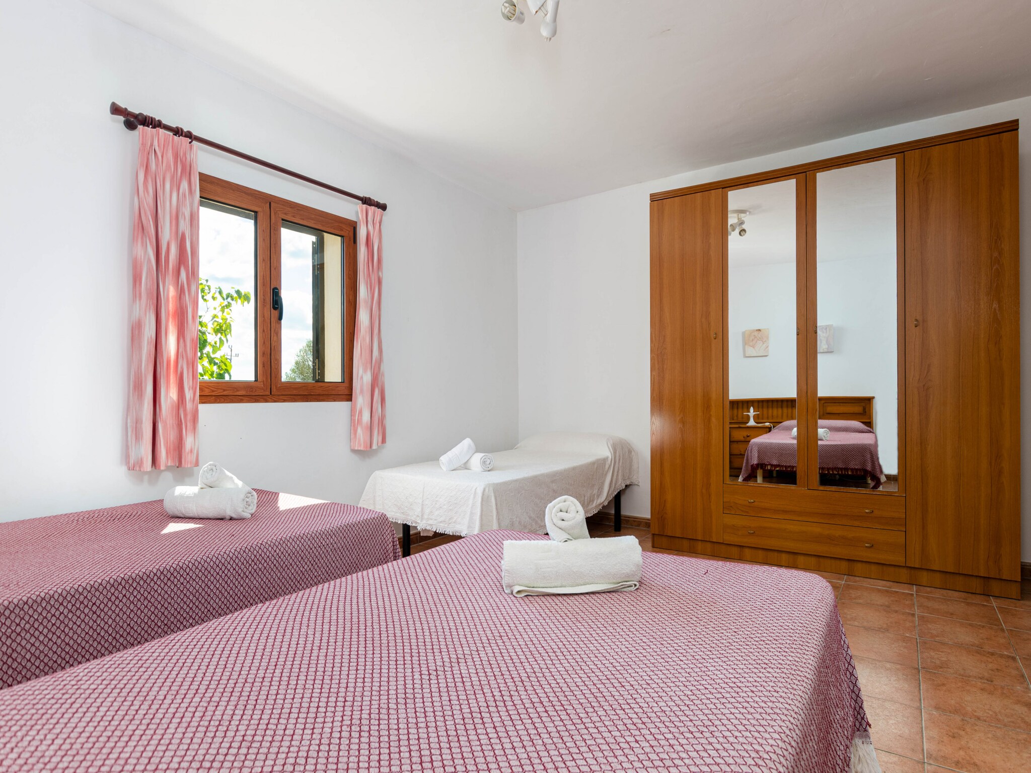   YourHouse Ca Na Teulera