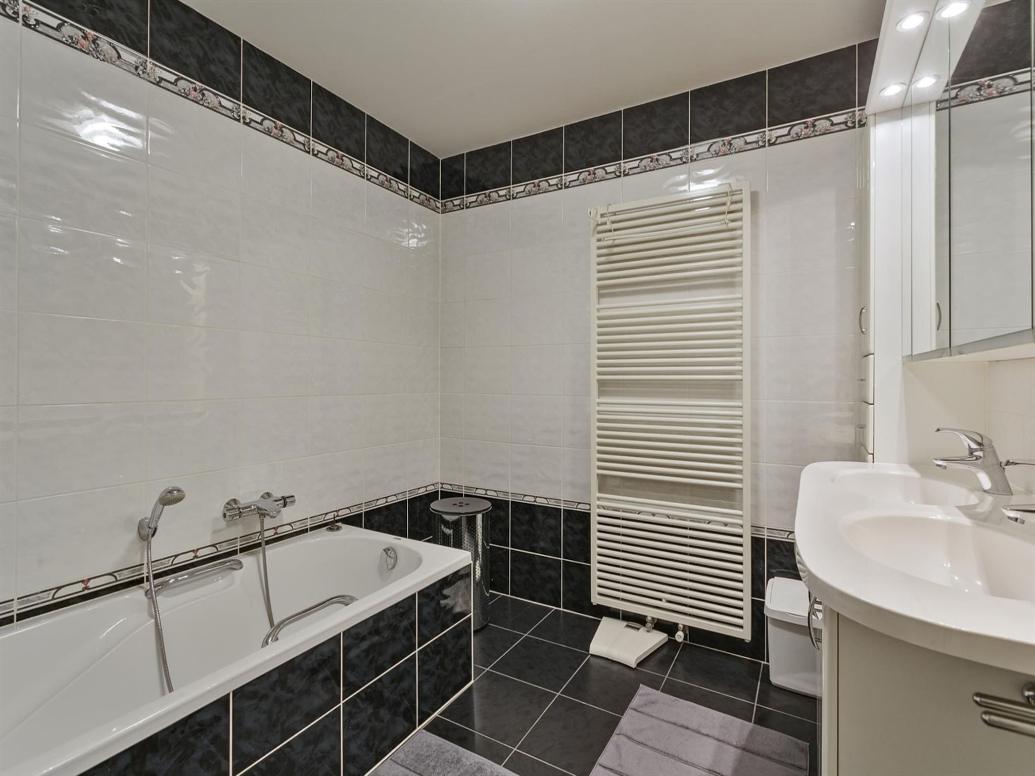 Ferienwohnung CARLTON MONDIAL - 0104