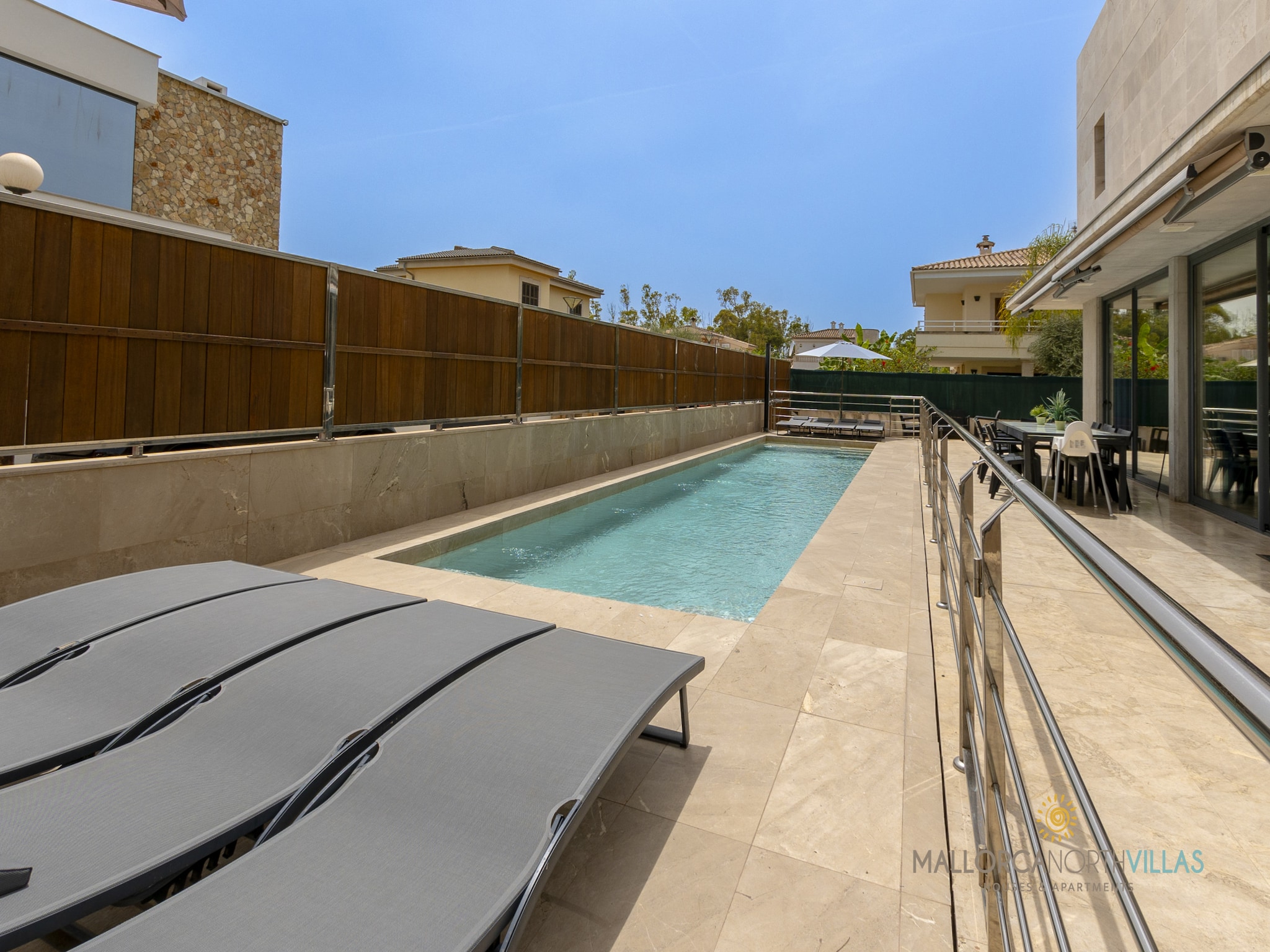 Feriebolig VILLA IOLA IDEAL PARA FAMILIAS A 150M DE LA PLAYA