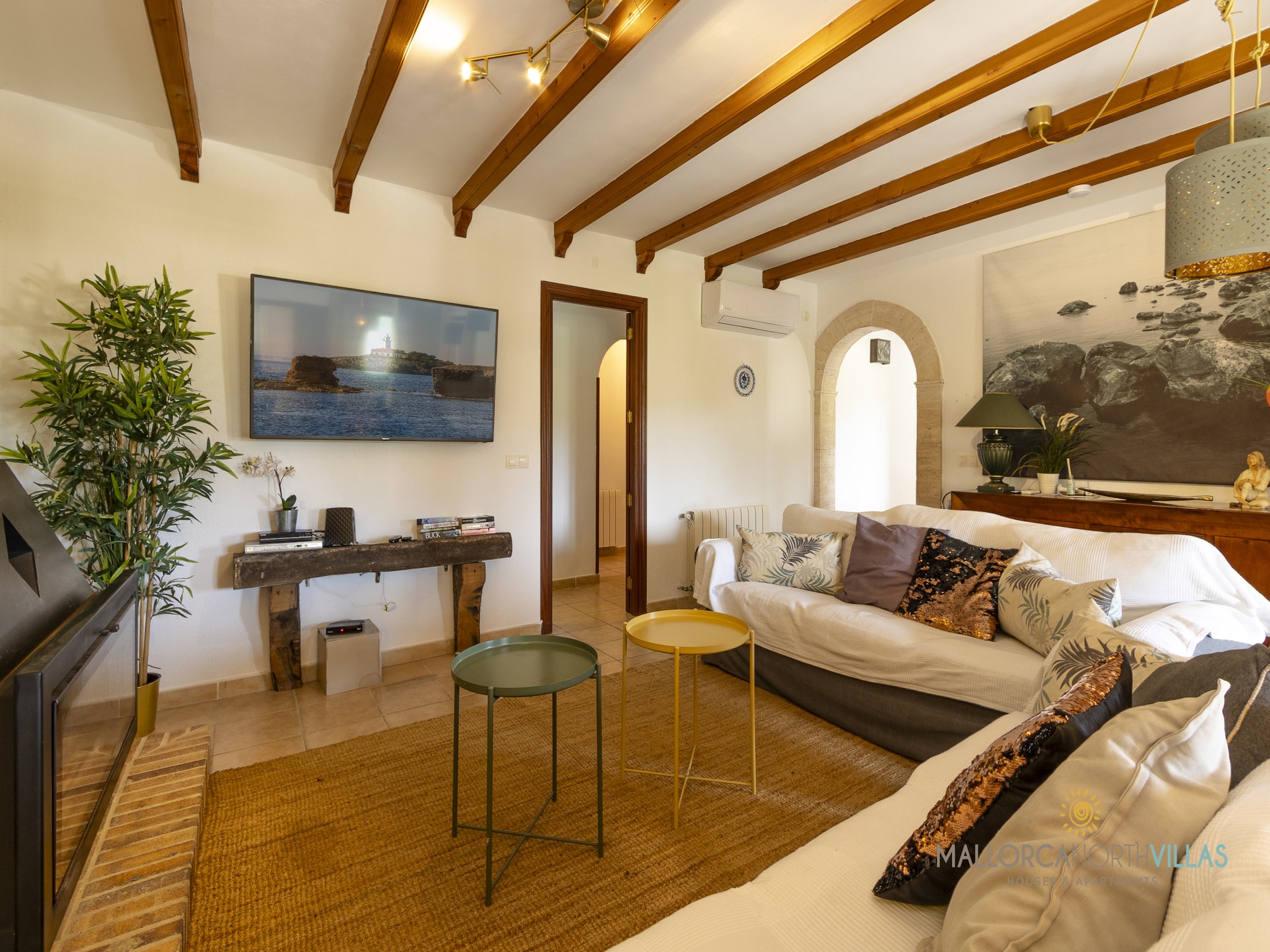 Vacation home Villa Alejandra con piscina privada y gran jard