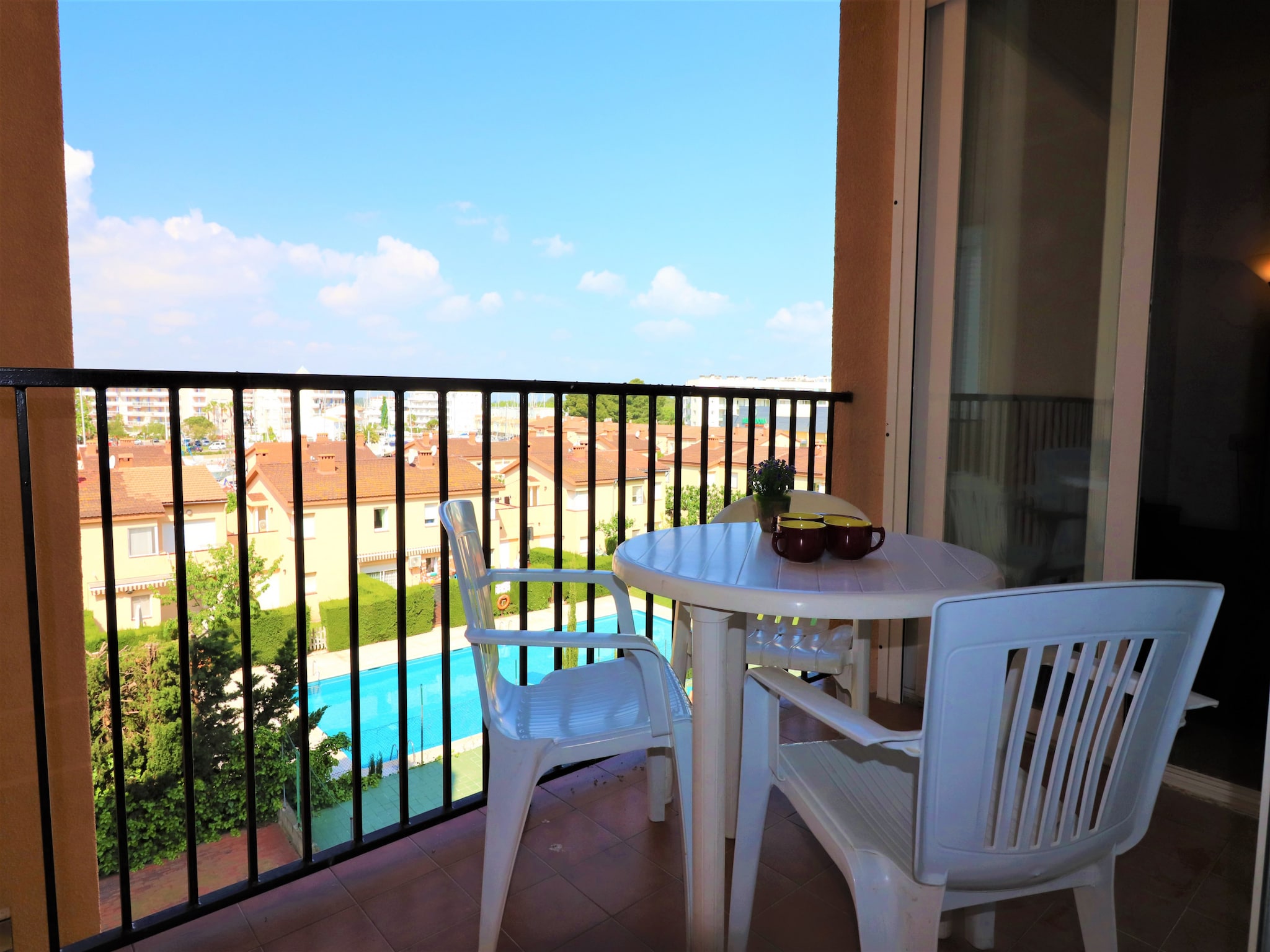 Appartement MEDITERRANEO  2 3 6 Roses