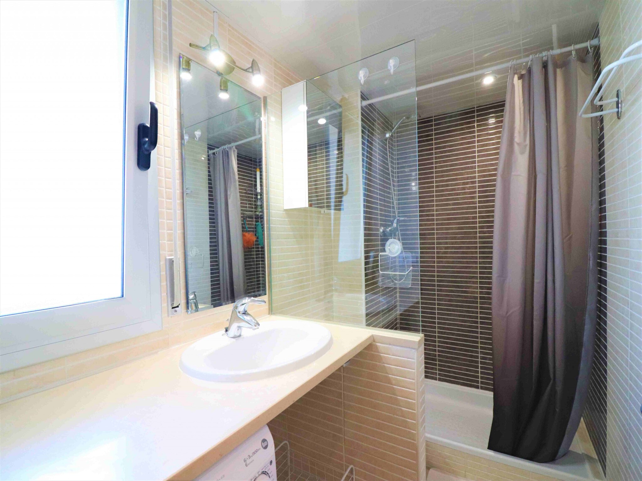 Apartamento MARINES MESTRAL  2 5 Roses