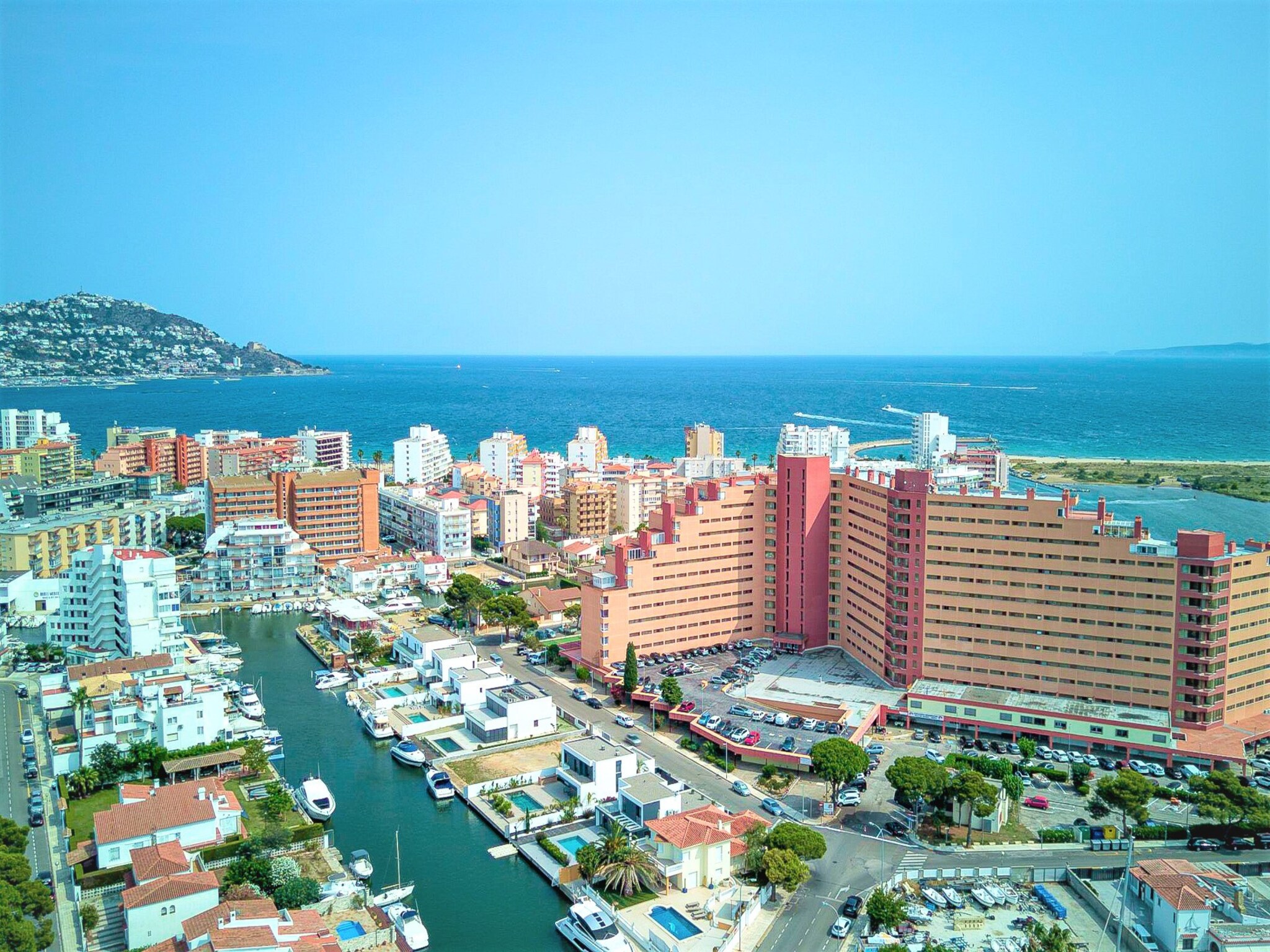 Apartamento MARINES MESTRAL  2 5 Roses