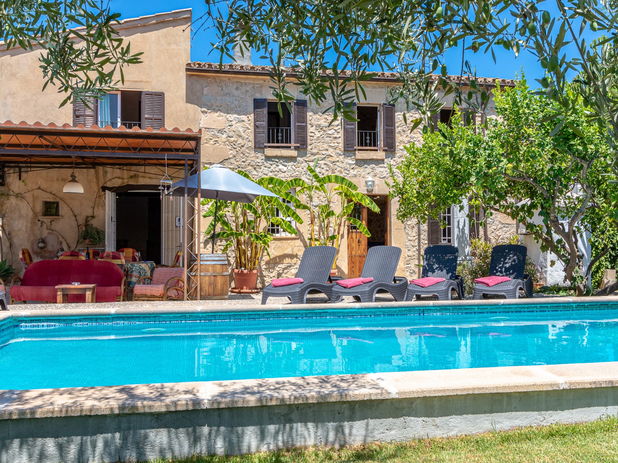 Feriebolig Ca na Pereta: Encanto Tradicional con Piscina Priv
