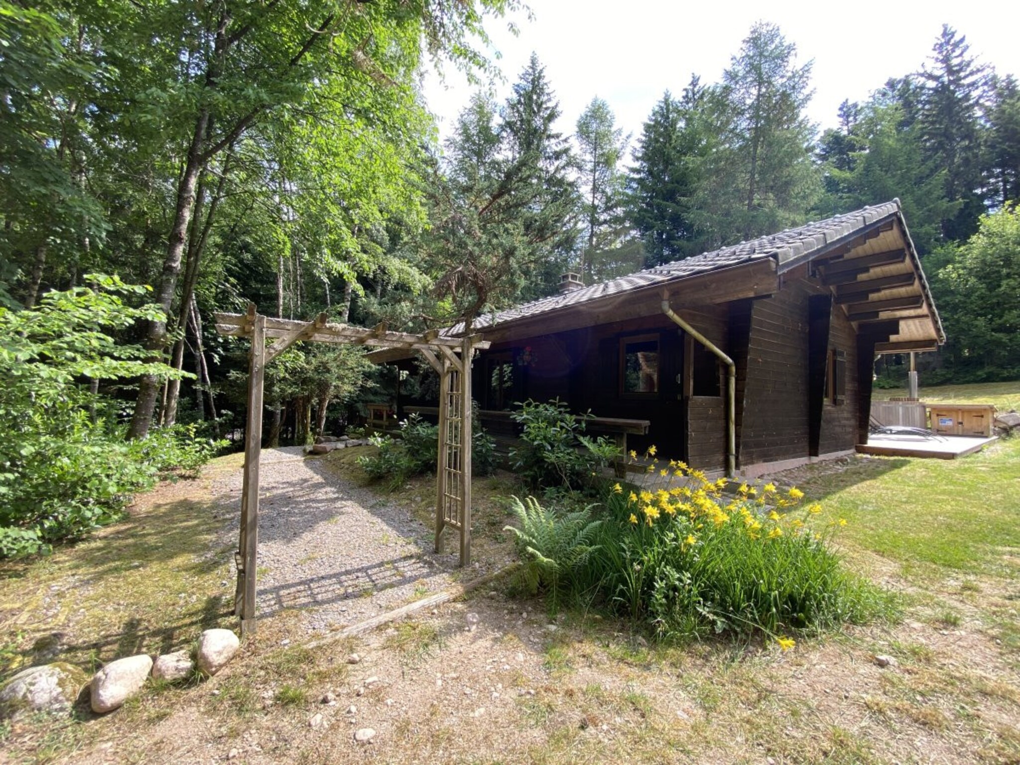 Ferienhaus LE FISHING LODGE Chalet en bois avec Bain Nordique