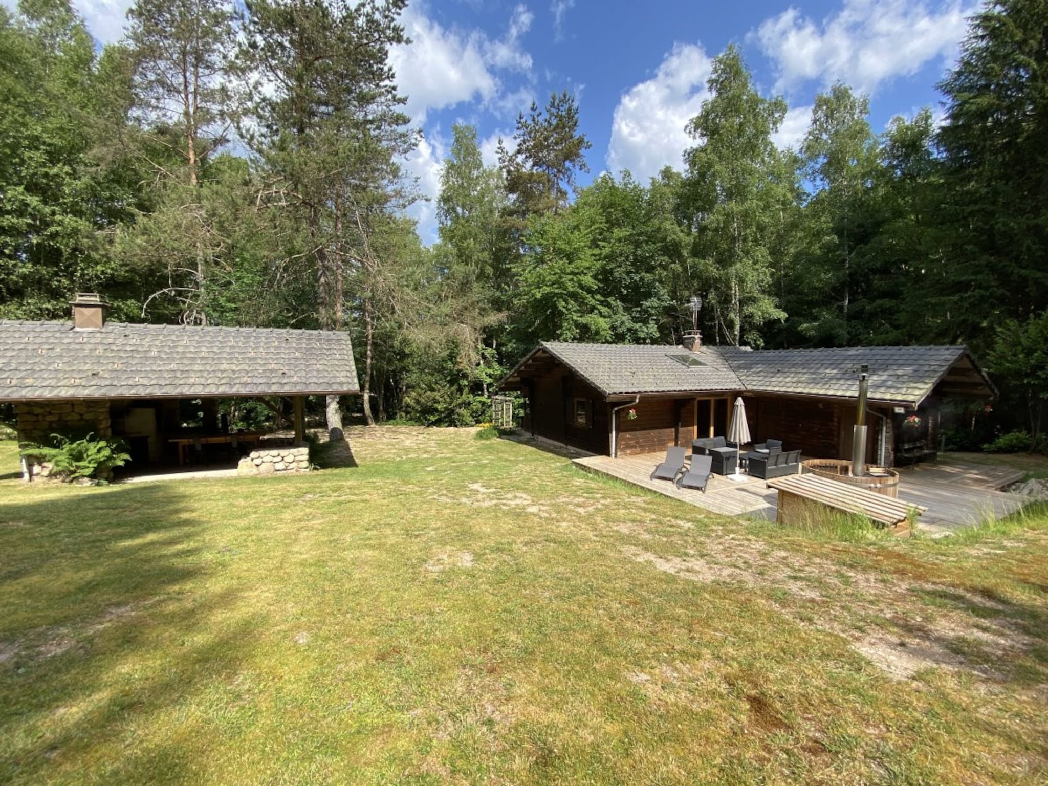 Ferienhaus LE FISHING LODGE Chalet en bois avec Bain Nordique
