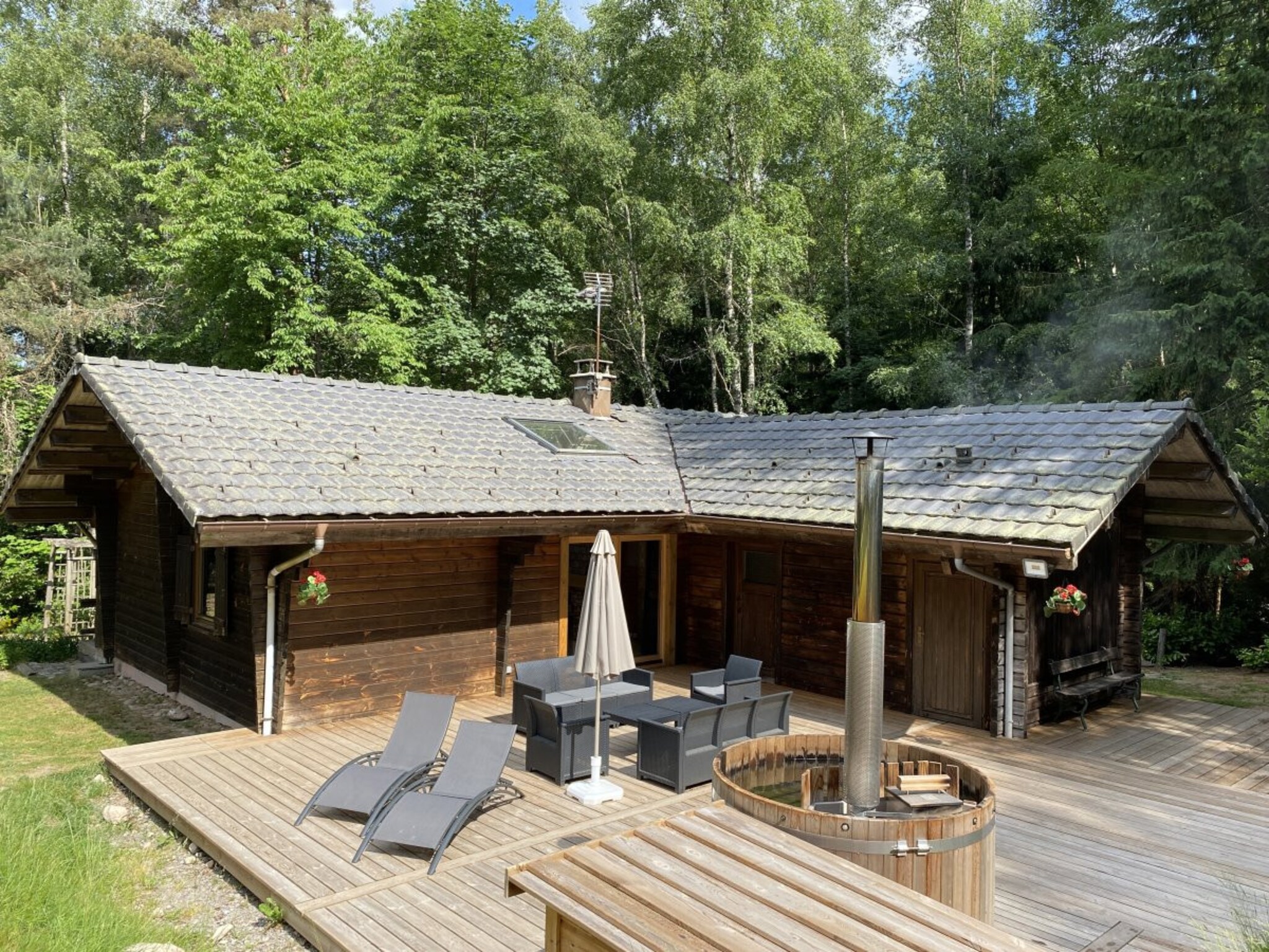 Ferienhaus LE FISHING LODGE Chalet en bois avec Bain Nordique