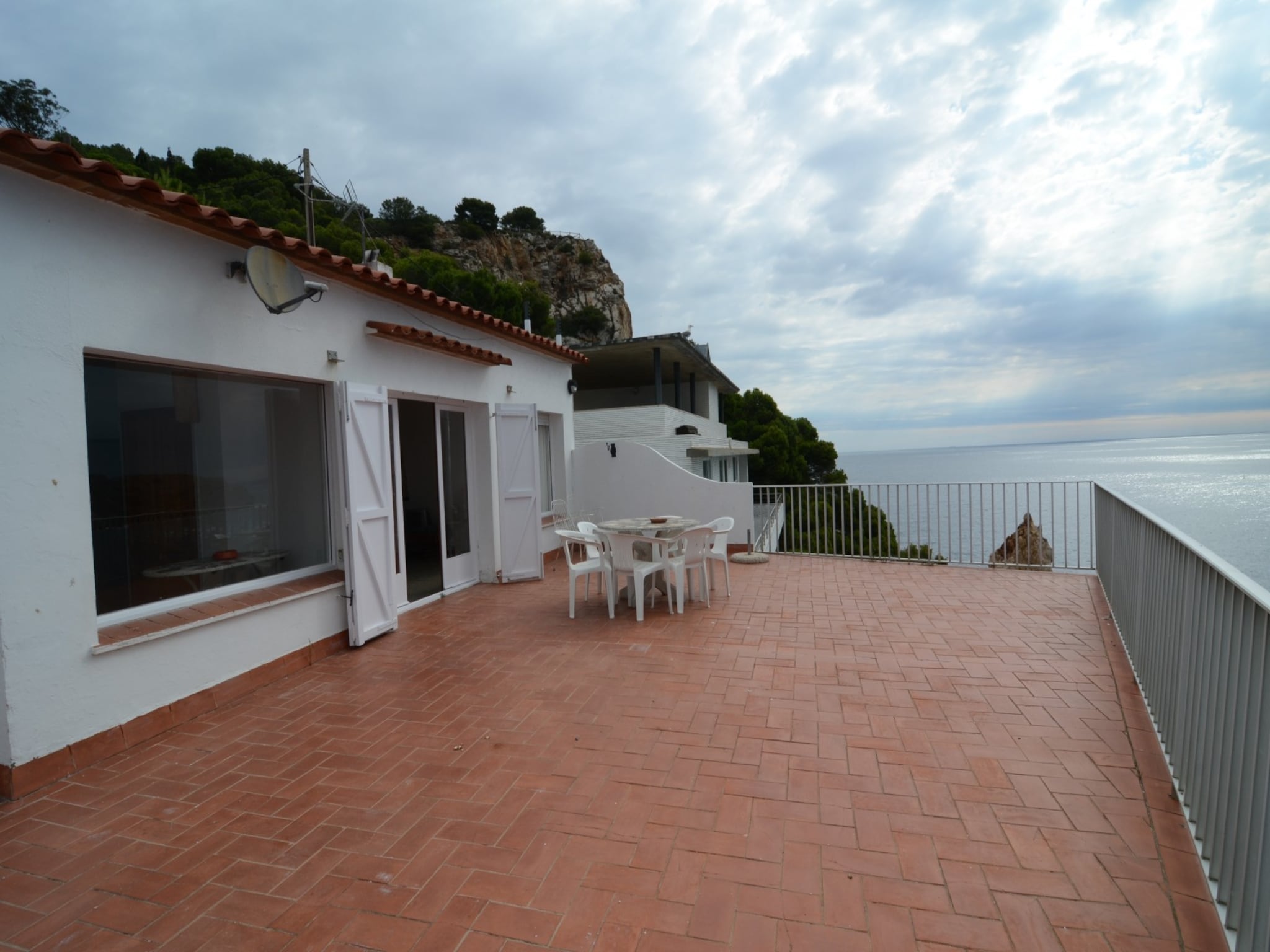   VILLA NARCOL