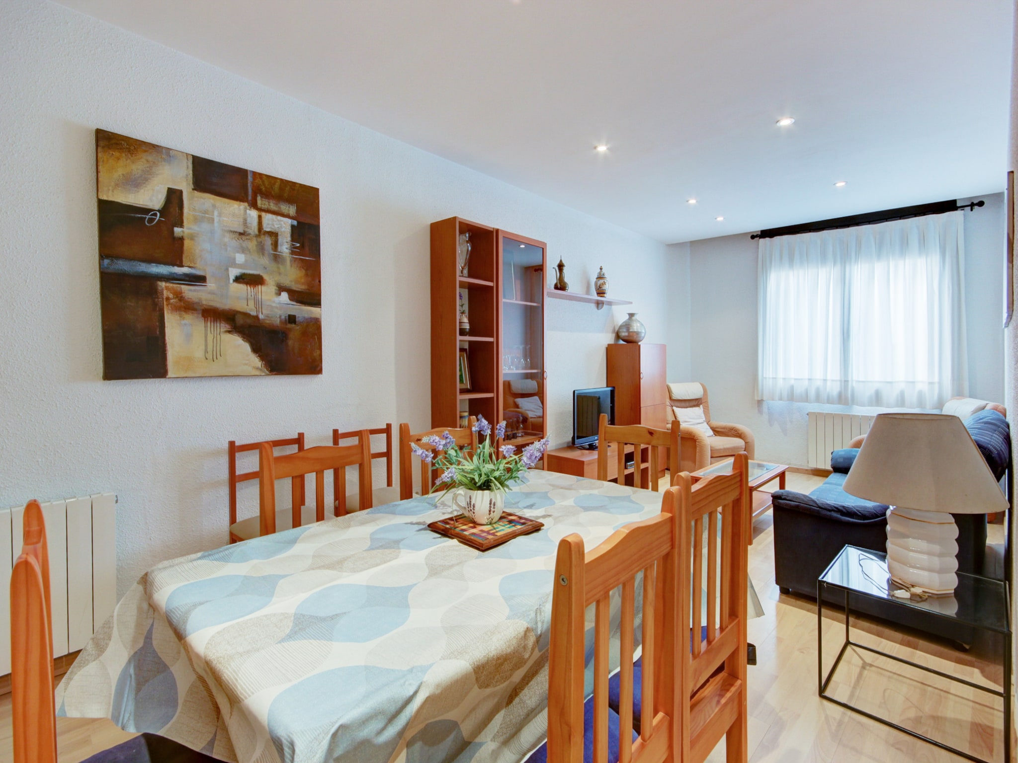 Apartment P.C. LLEVANT 3 1 Roses