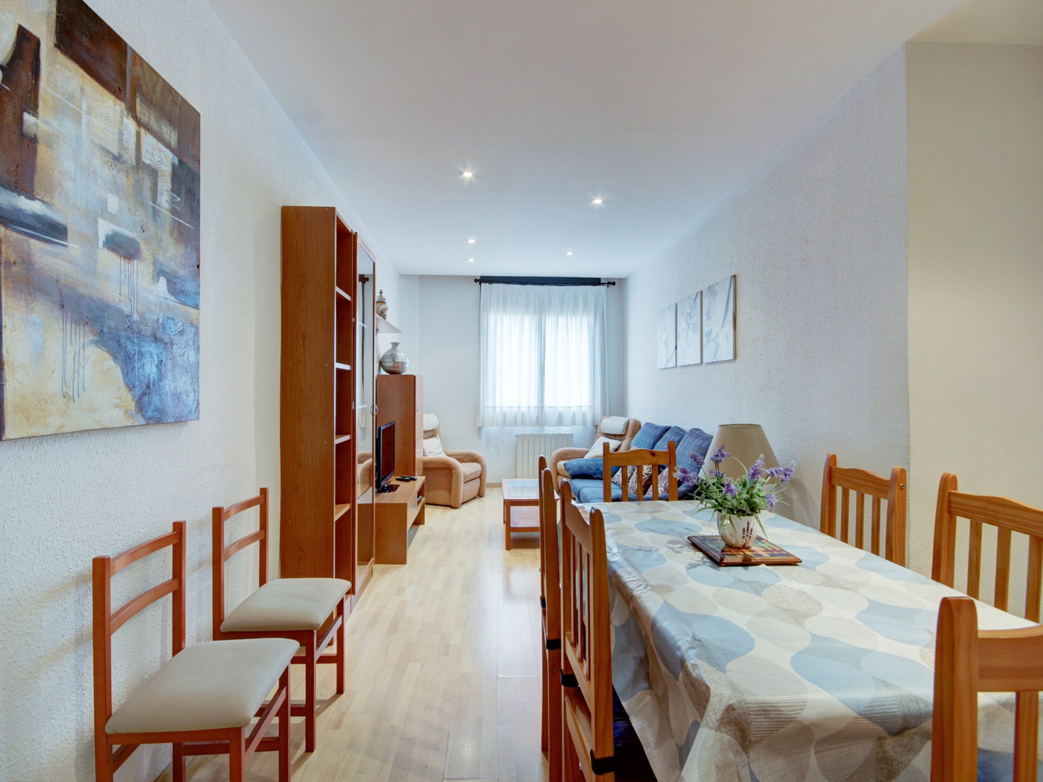 Apartment P.C. LLEVANT 3 1 Roses