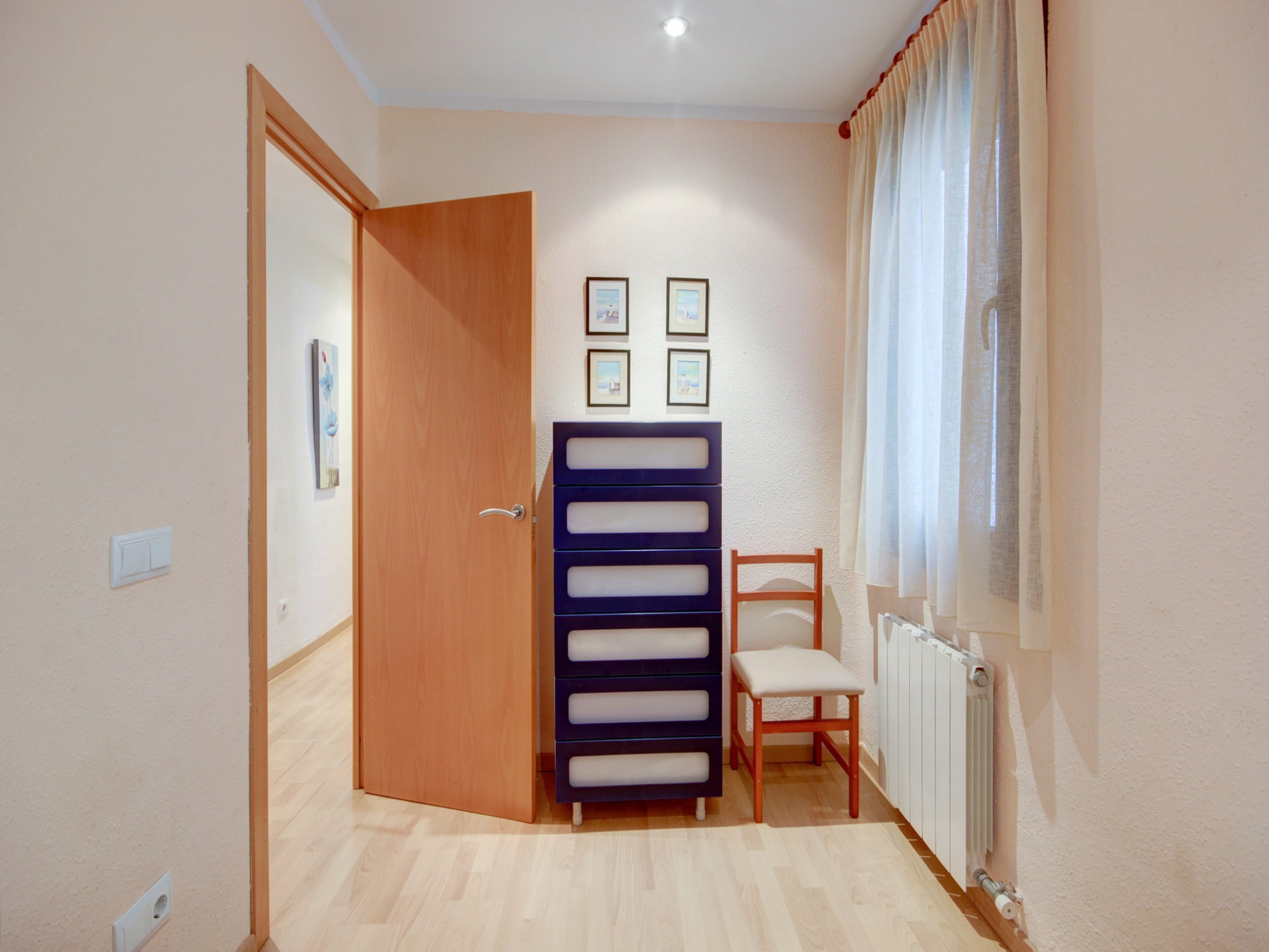 Apartment P.C. LLEVANT 3 1 Roses