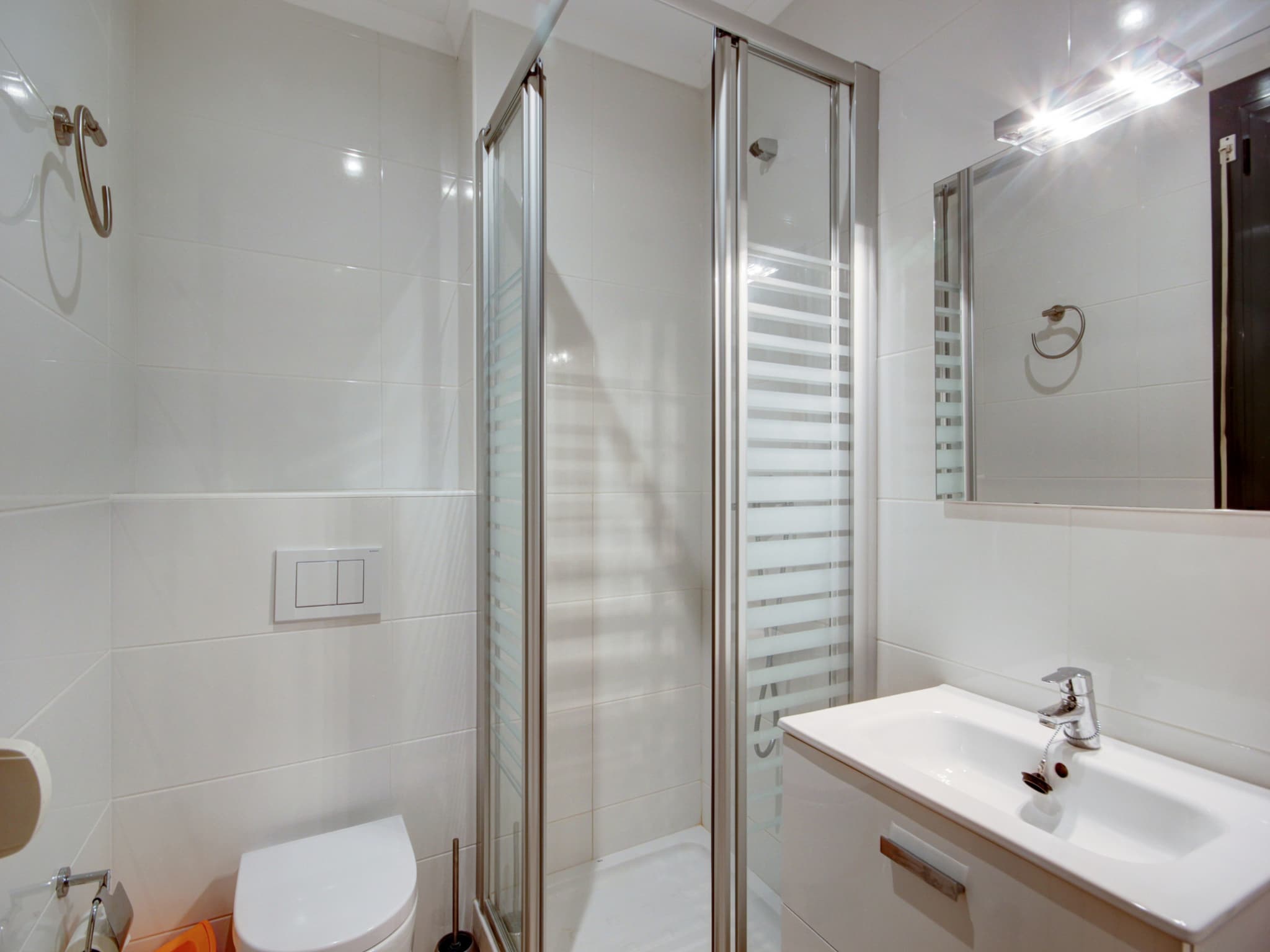 Apartment P.C. LLEVANT 3 1 Roses