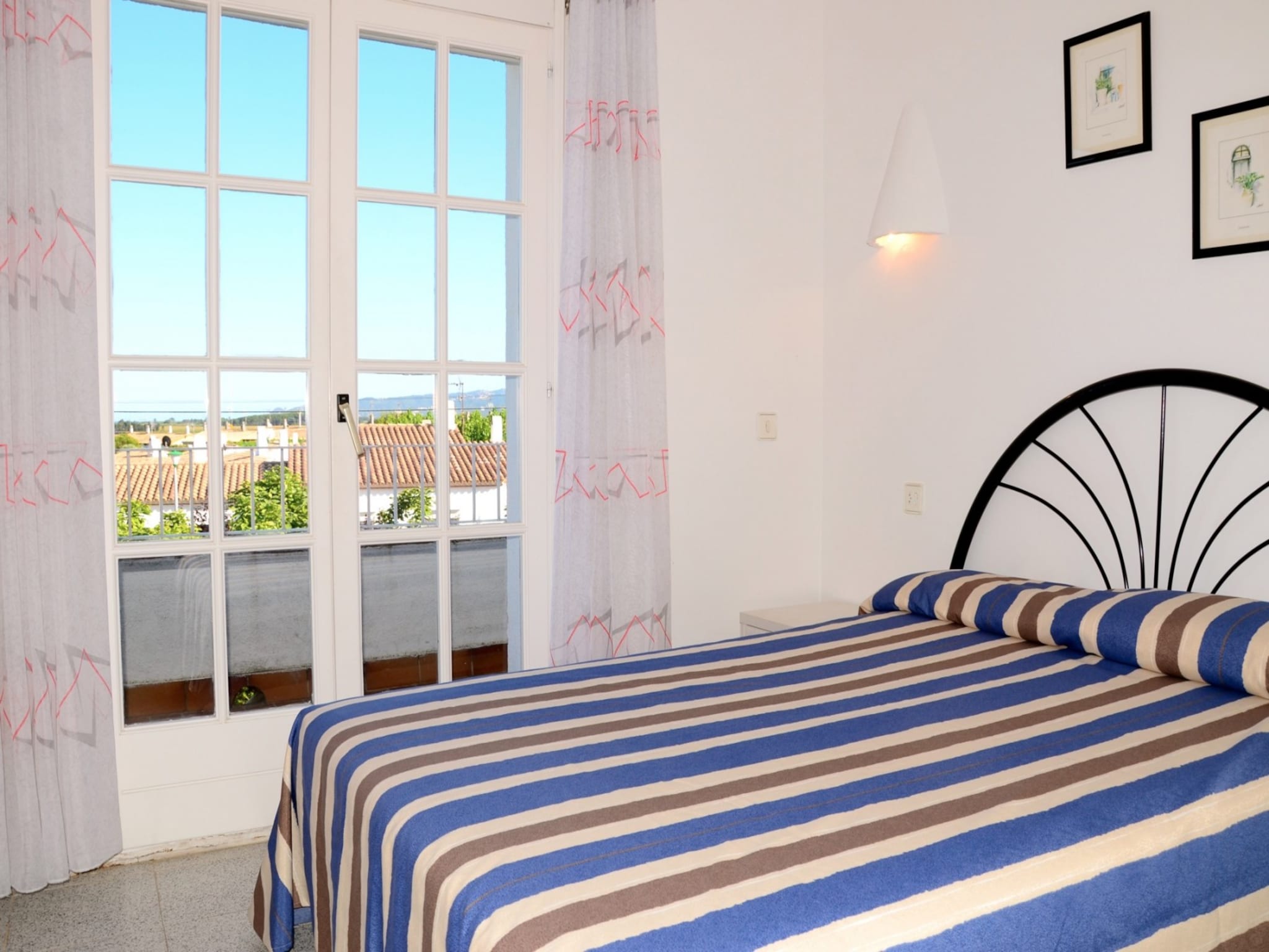  VALL PETITA 056