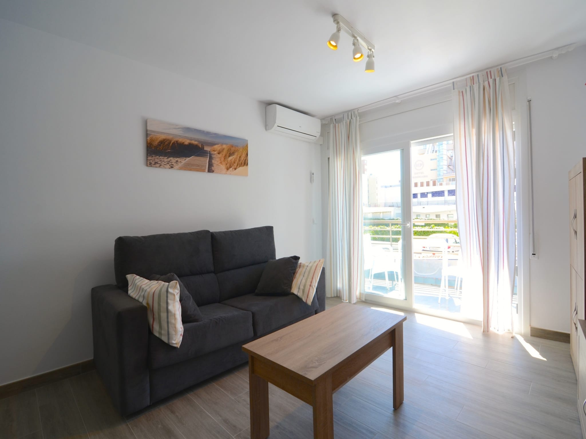 Ferienwohnung ROCAMAURA III BX-9