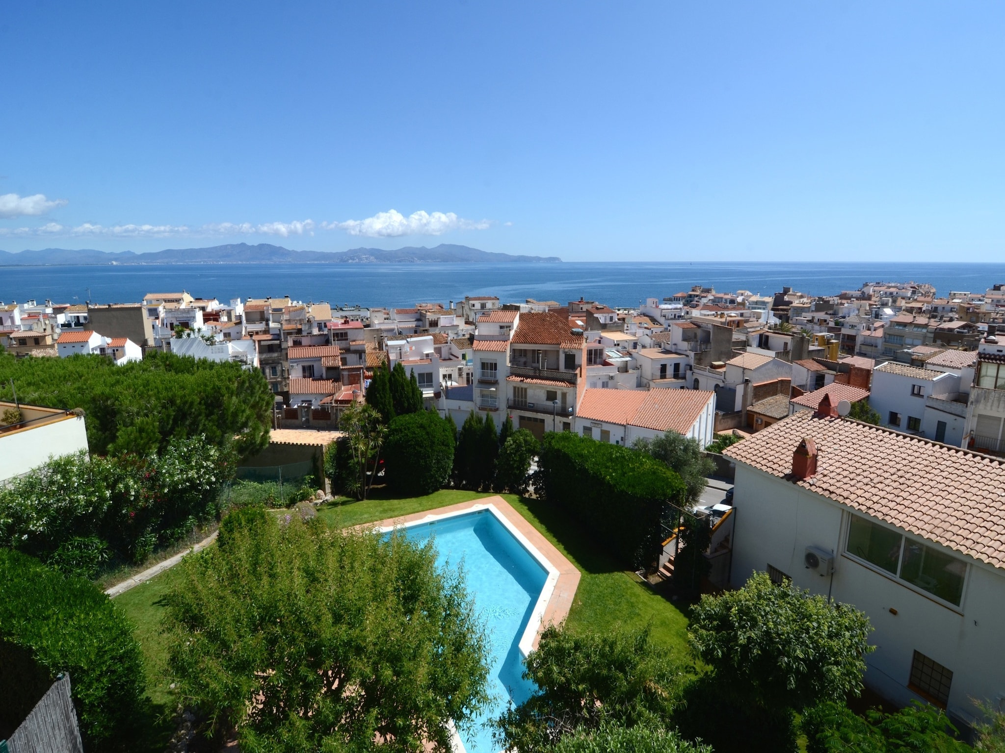 Apartment PUIG PADRO 6 1-4