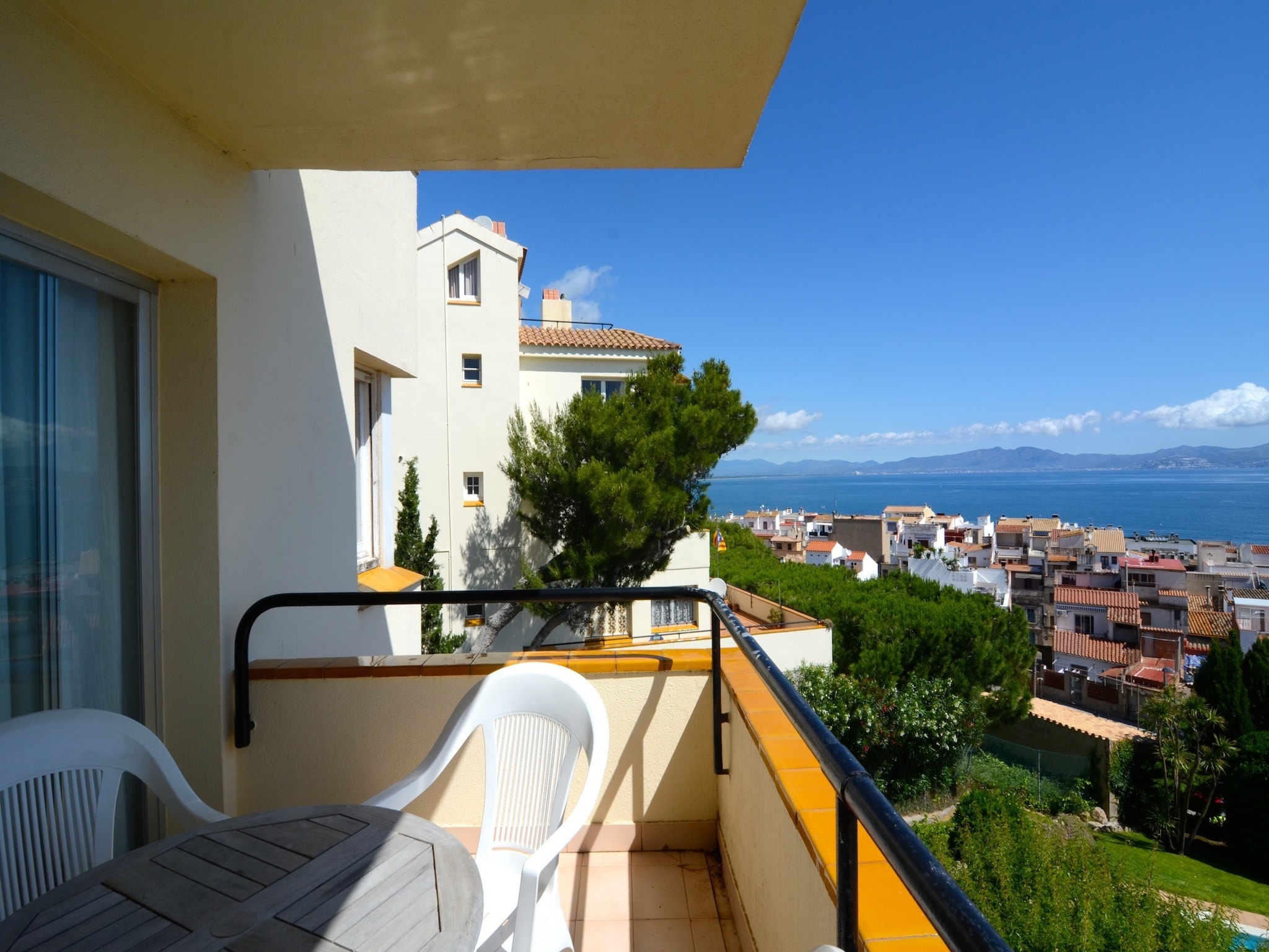 Apartment PUIG PADRO 6 1-4