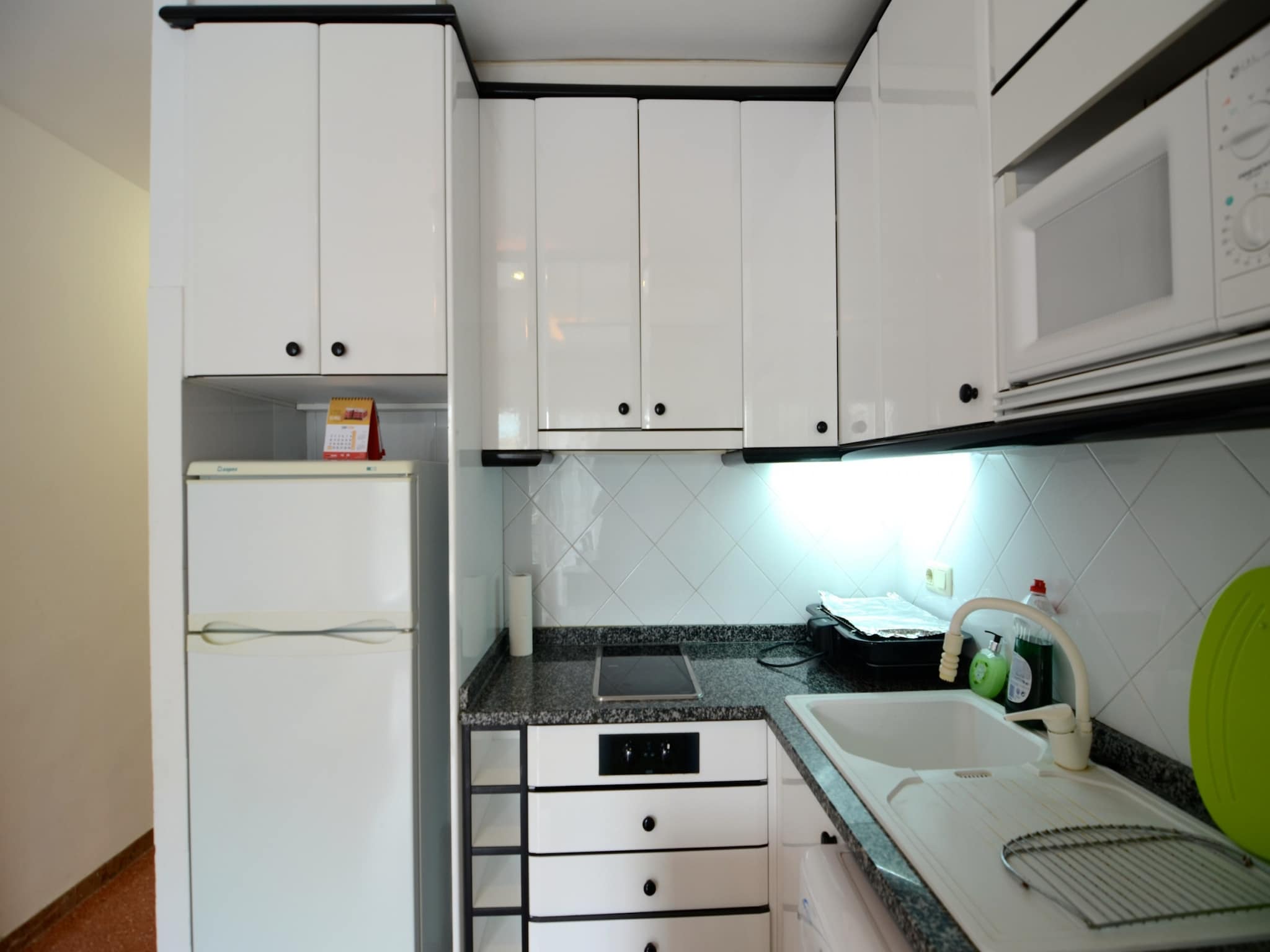 Ferienwohnung ROCAMAURA IV 1-8