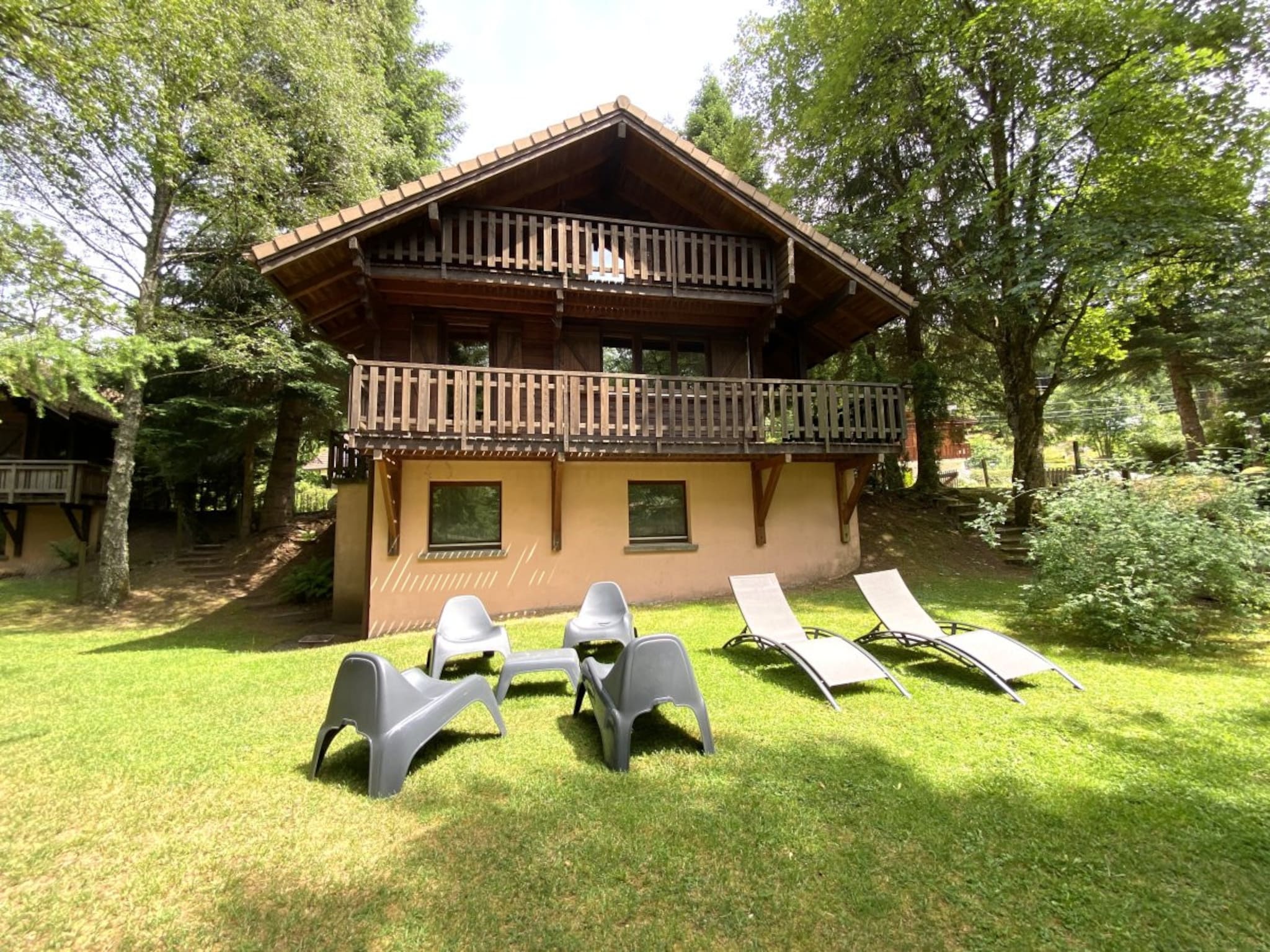 Ferienhaus LE GRIZZLY Chalet en bois au calme