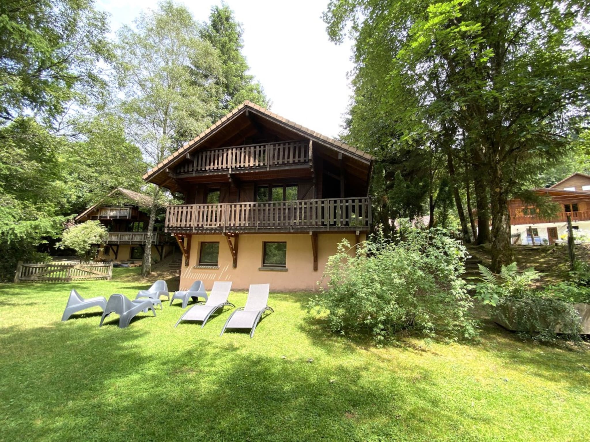 Ferienhaus LE GRIZZLY Chalet en bois au calme
