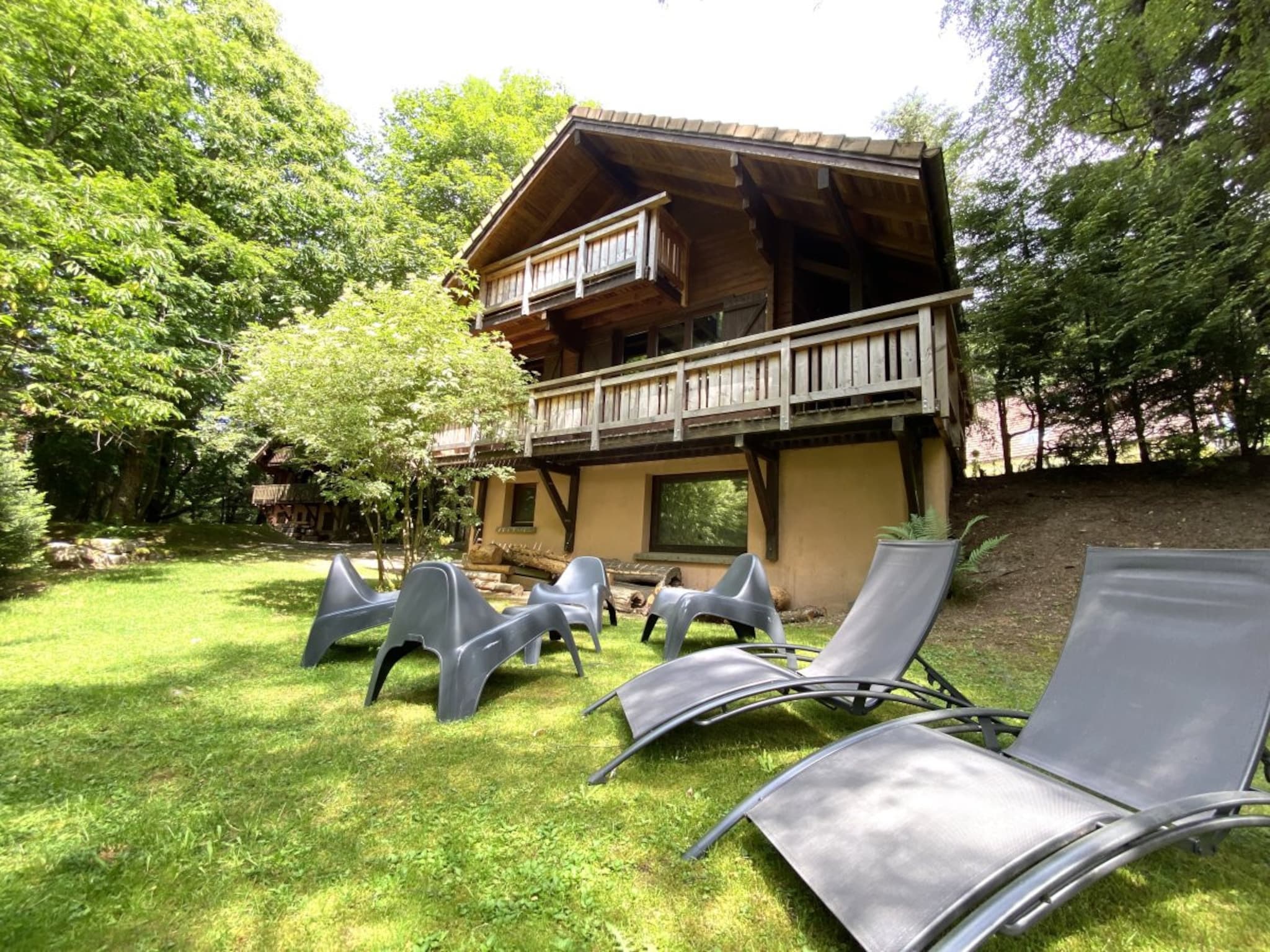 Ferienhaus LE RENARD  Chalet en bois au calme