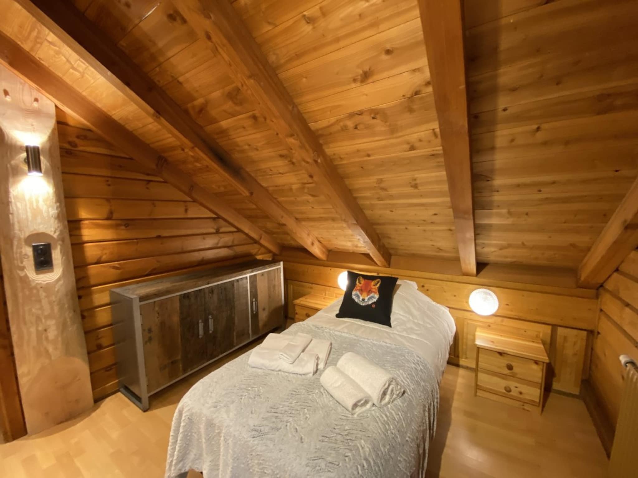 Ferienhaus LE RENARD  Chalet en bois au calme