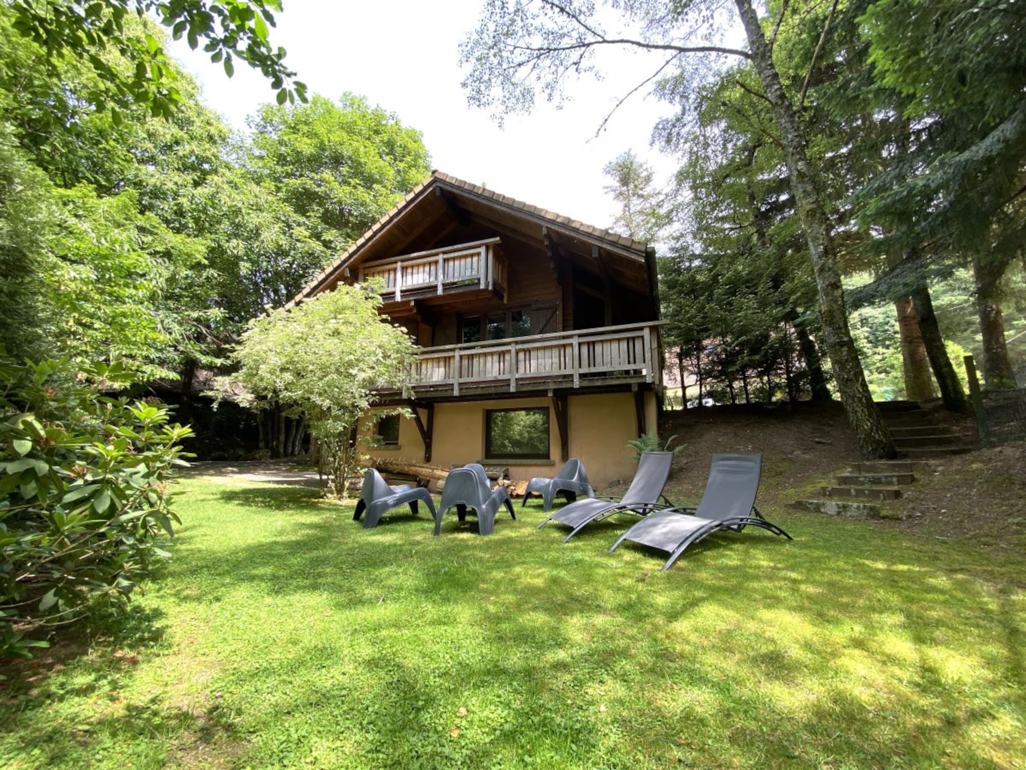 Ferienhaus LE RENARD  Chalet en bois au calme