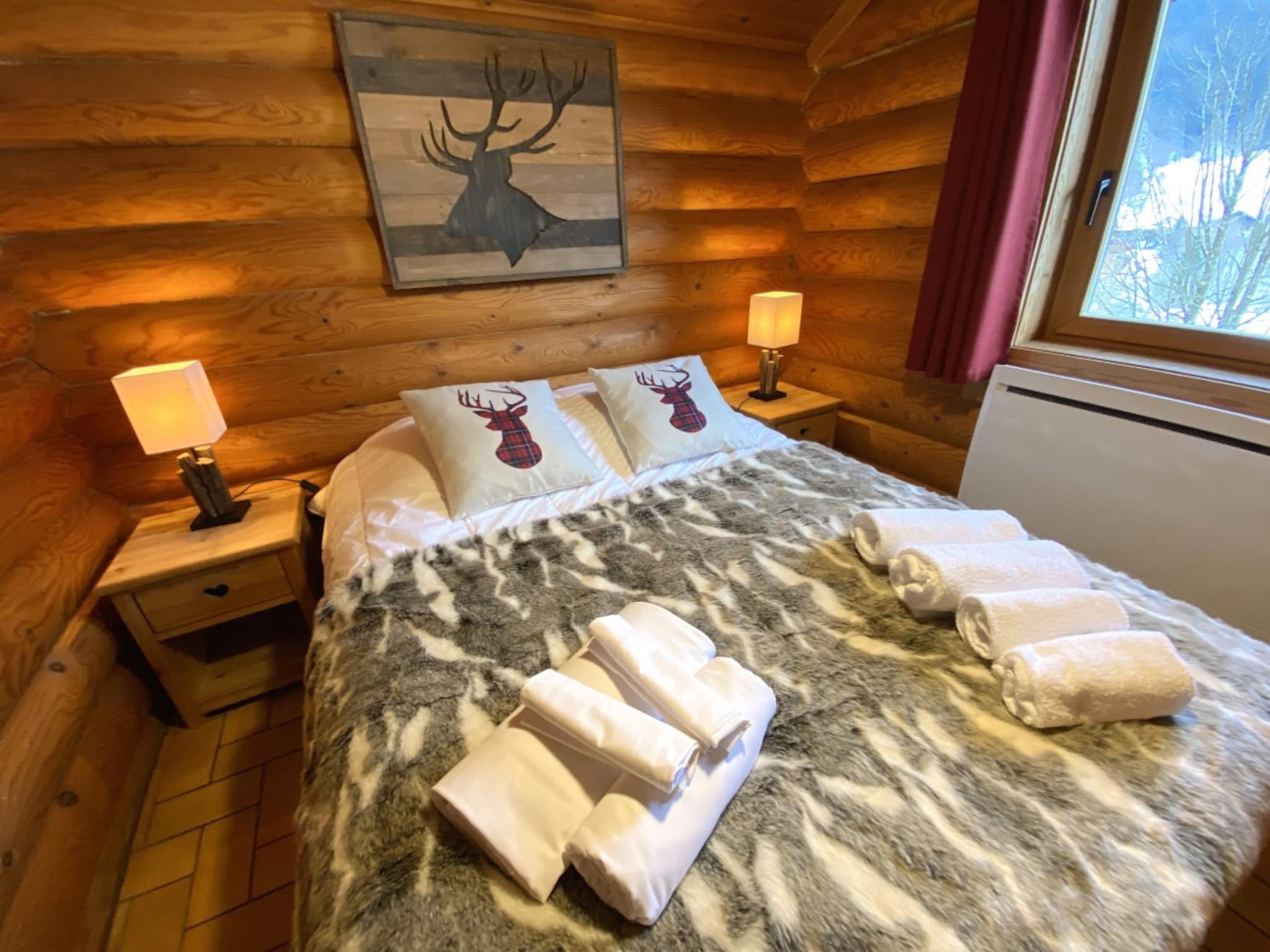 Maison LE GRAND CERF  Chalet en rondins avec SPA Jacuzzi