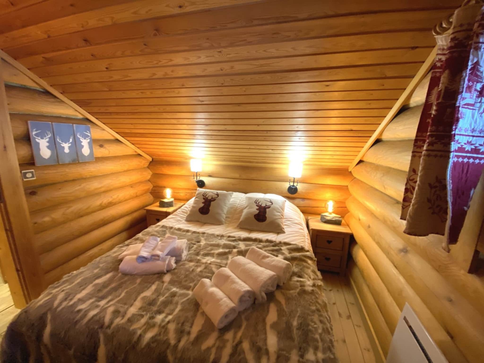 Maison LE GRAND CERF  Chalet en rondins avec SPA Jacuzzi