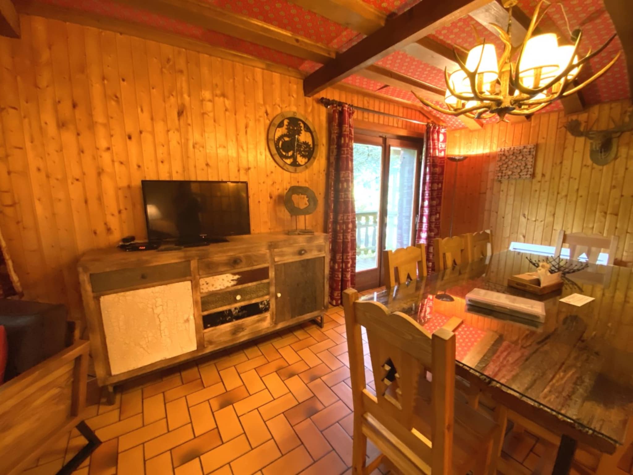 Feriebolig LE TRAPPEUR  Chalet en bois vue montagne