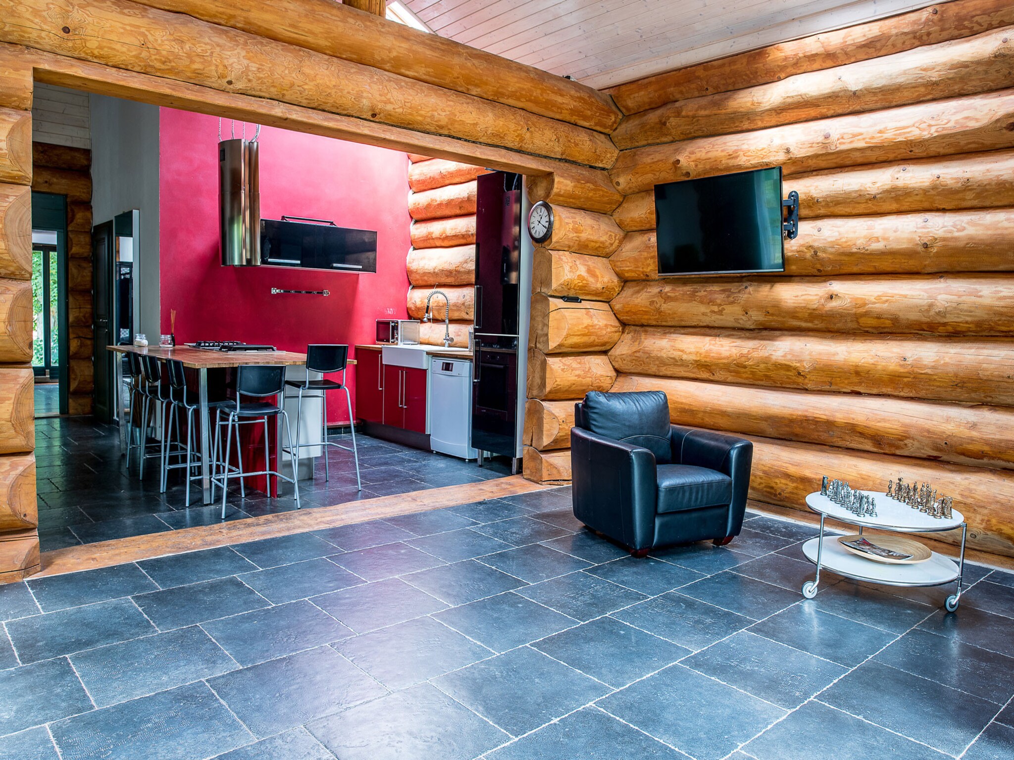   Lomnice nad Popelkou LLB005