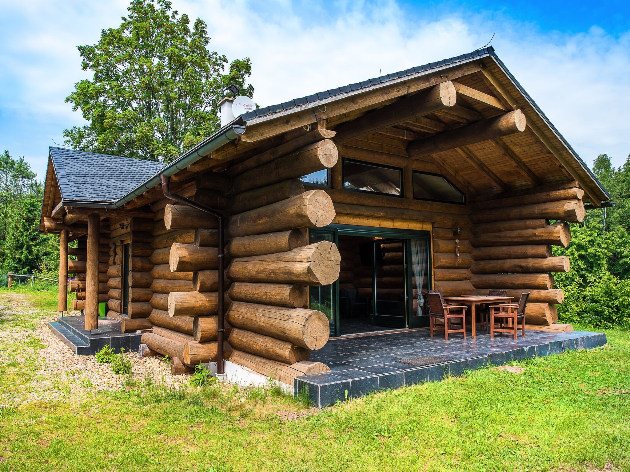   Lomnice nad Popelkou LLB005