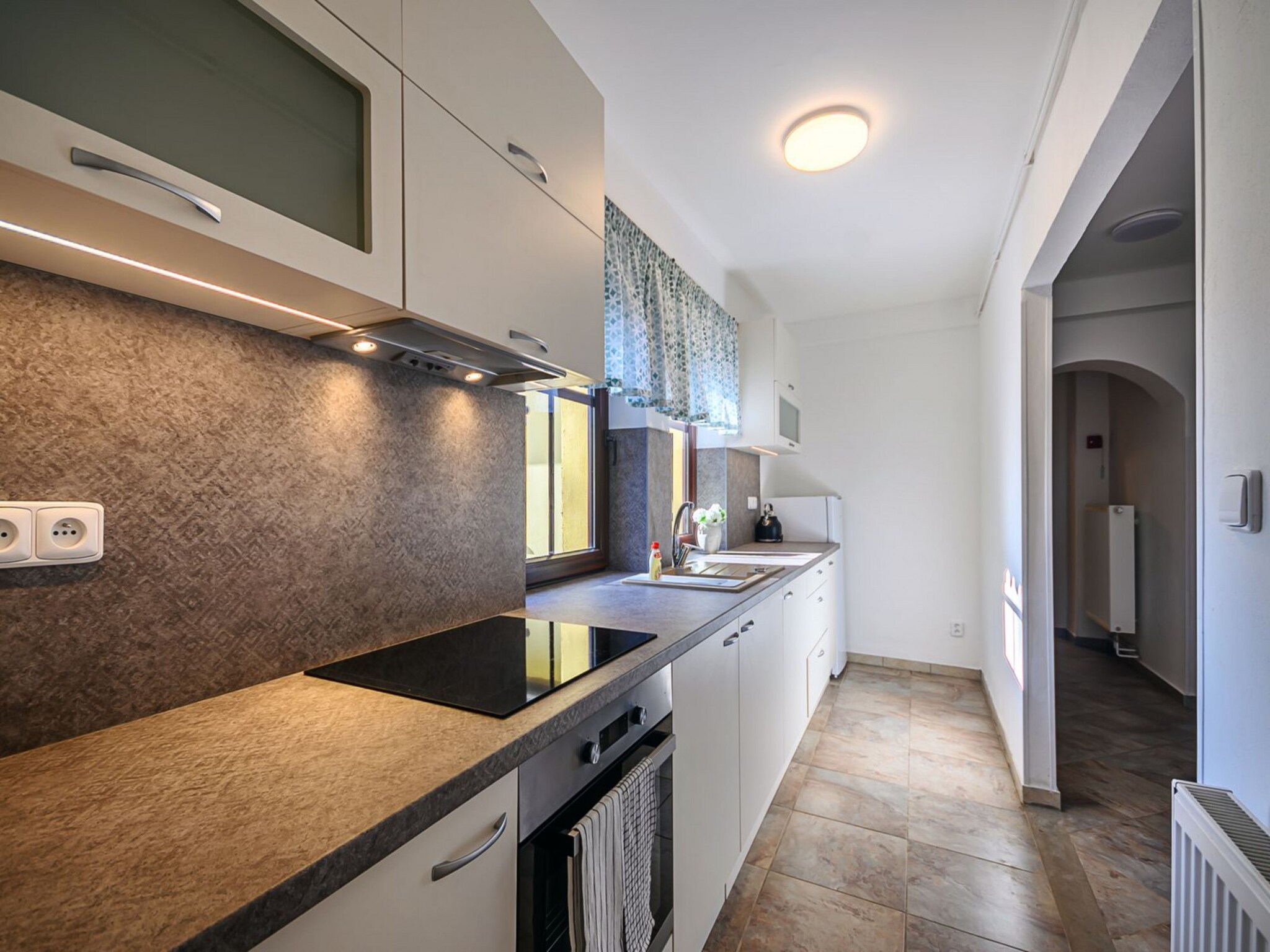 Vakantiehuis Luxe Villa in Bernartice, ook voor groepen KKH045