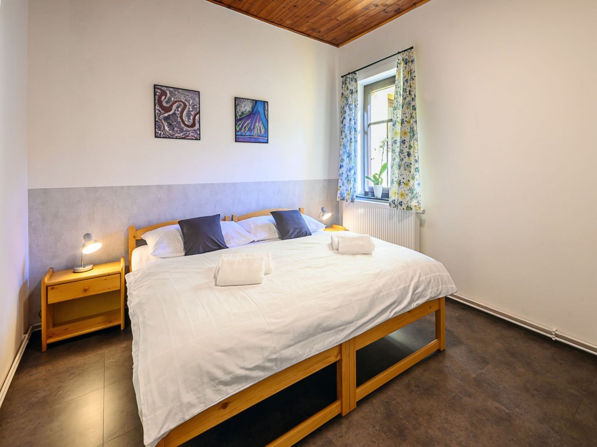 Vakantiehuis Luxe Villa in Bernartice, ook voor groepen KKH045