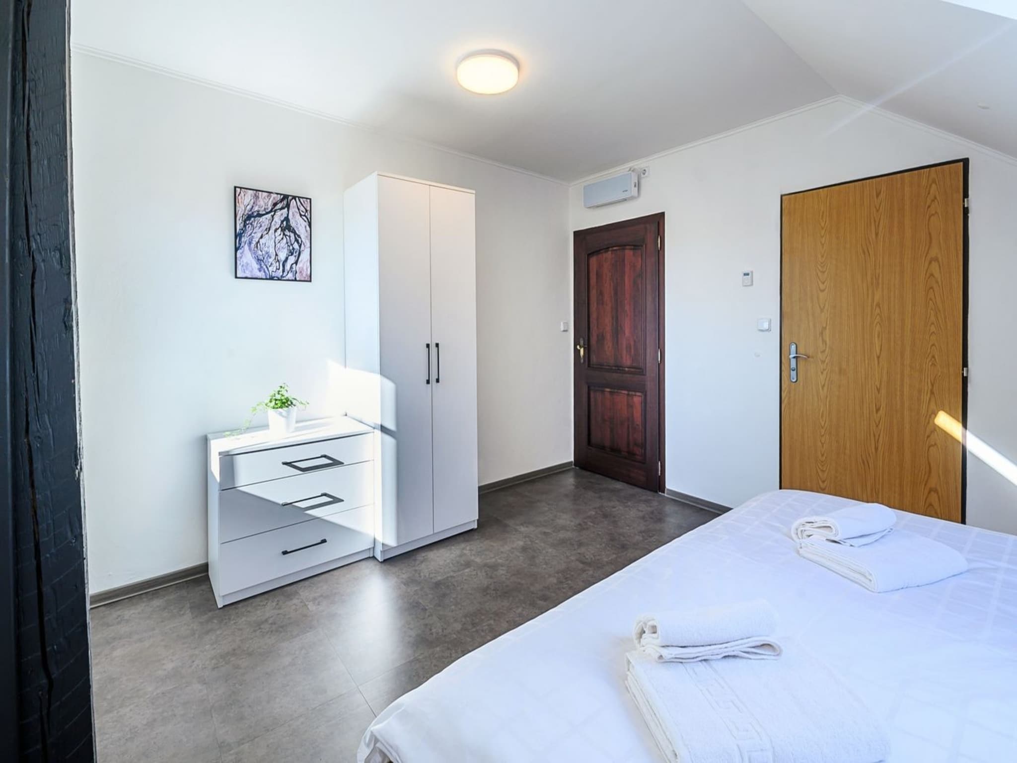 Vakantiehuis Luxe Villa in Bernartice, ook voor groepen KKH045