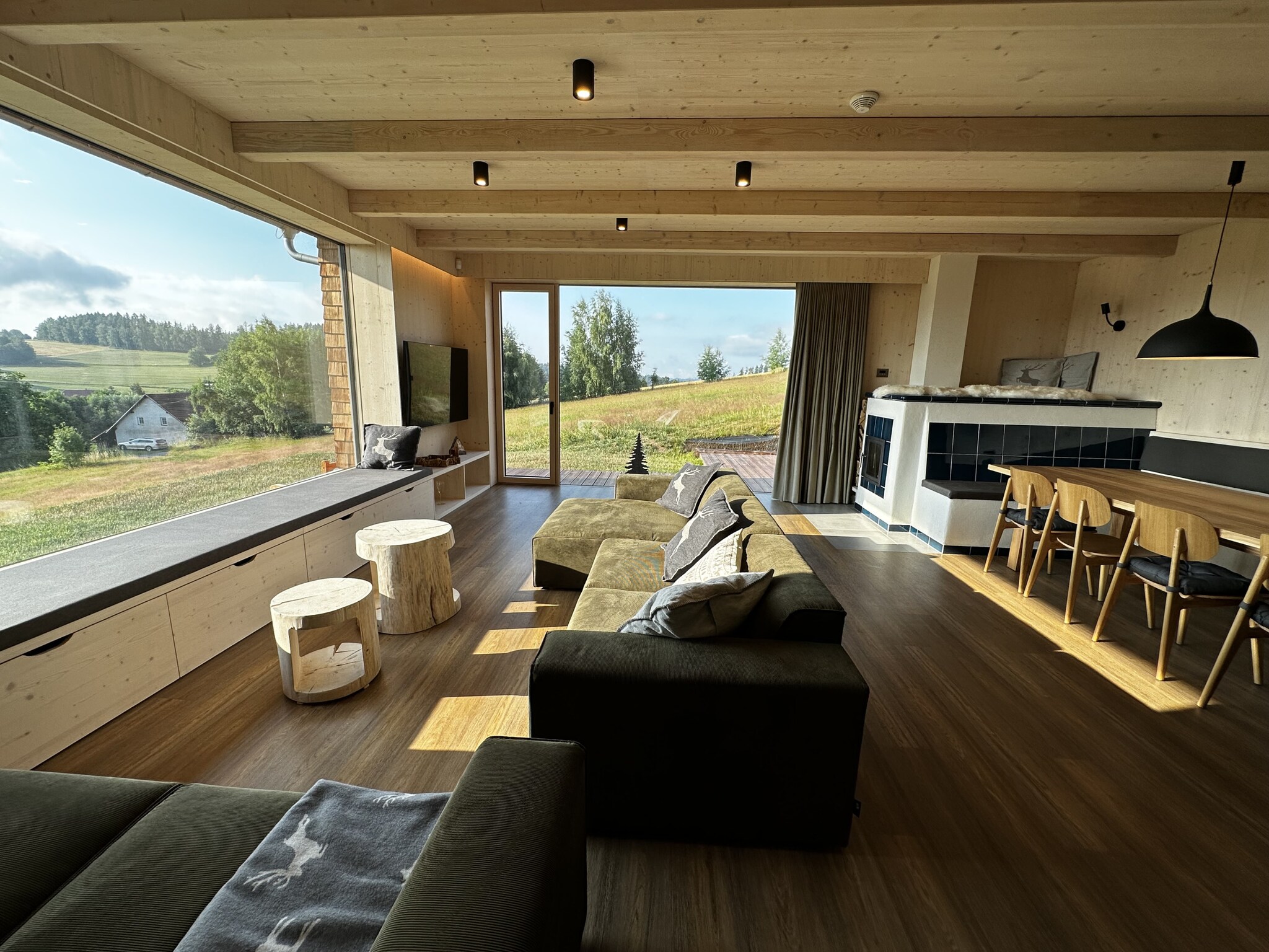 Ferienhaus Villa Semily LRO127