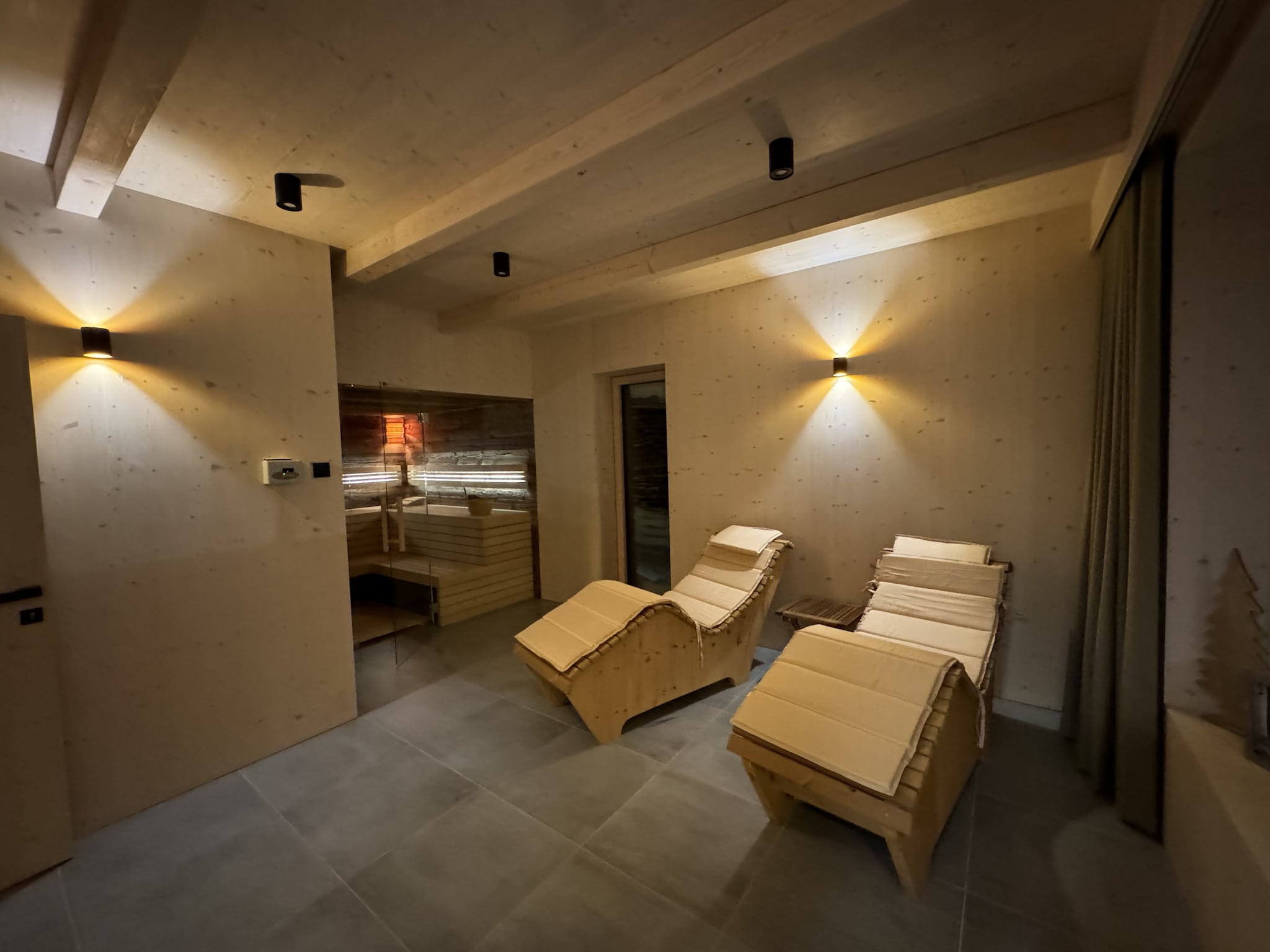 Ferienhaus Villa Semily LRO127